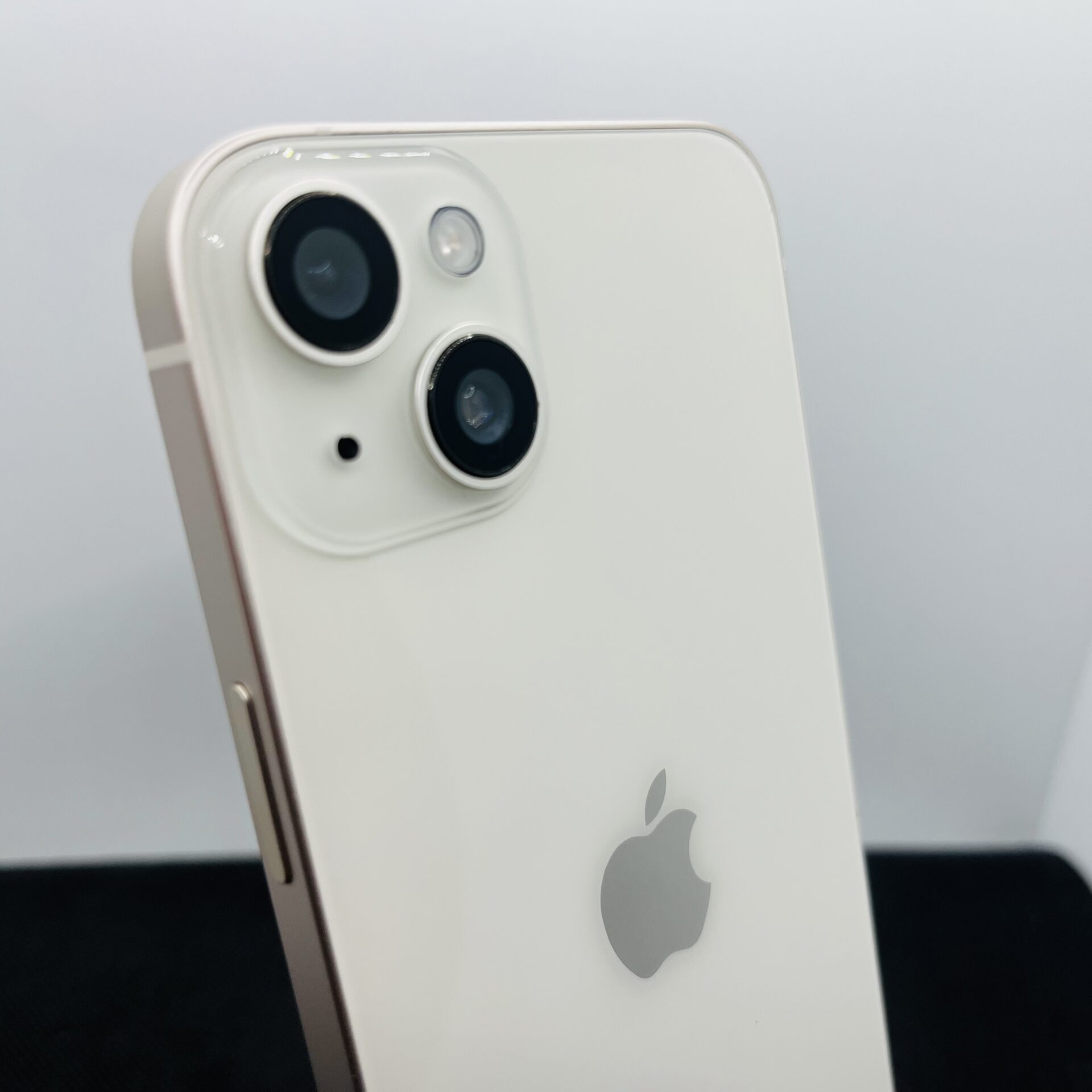 Apple iPhone 14plus ホワイト 本体 Apple iPhone 14 Plus 256GB White (Grade B) | Epic Deals SA