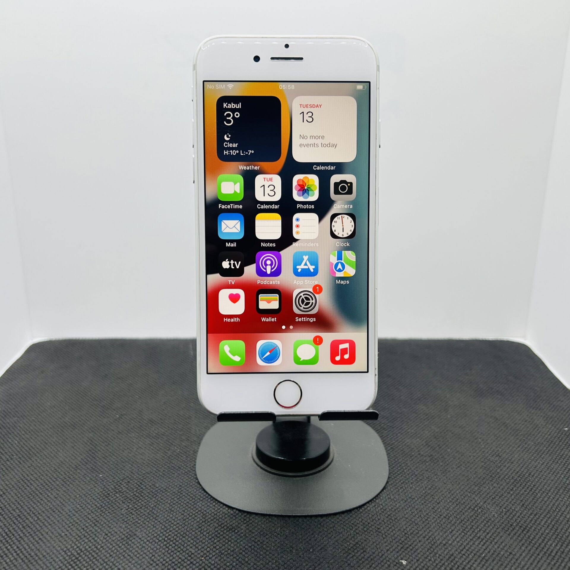 Apple iPhone 7 128GB Silver - (Grade B) | Epic Deals SA