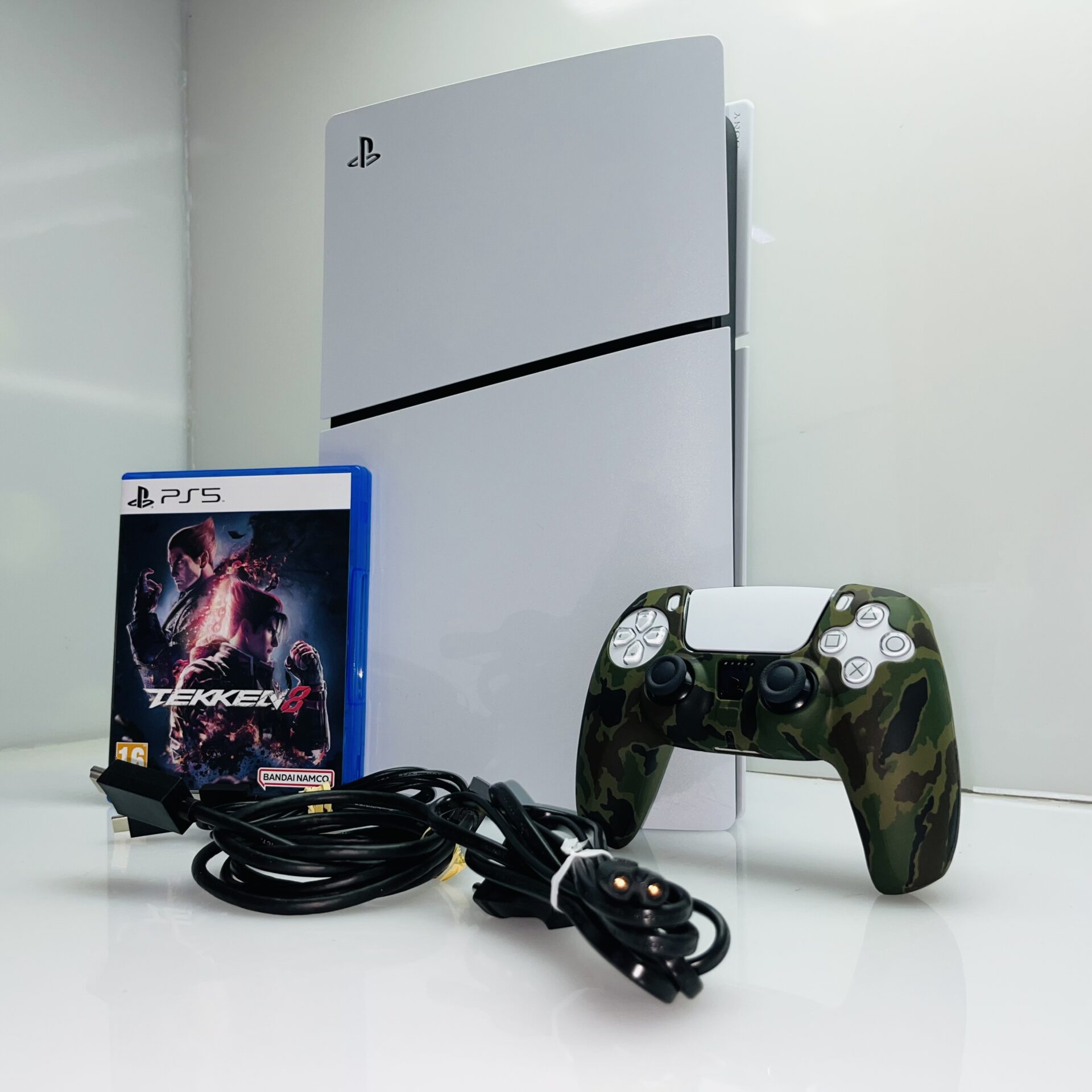 Playstation 5 Slim Physical Disk Edition 1TB White + 1 Controller + HDMI Cable + Power Cable + 1 Game (Grade A) - Image 2