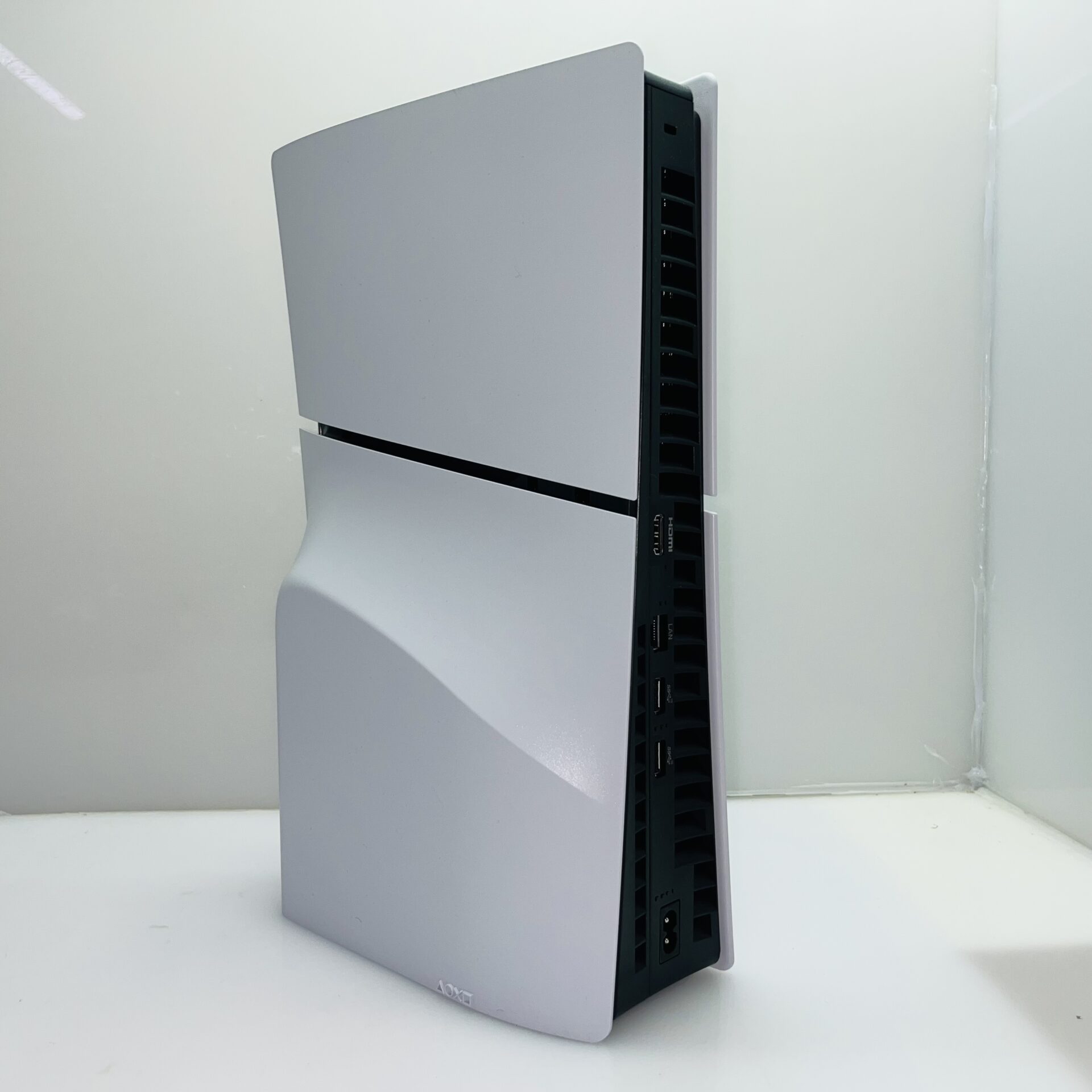 Playstation 5 Slim Physical Disk Edition 1TB White + 1 Controller + HDMI Cable + Power Cable + 1 Game (Grade A) - Image 10