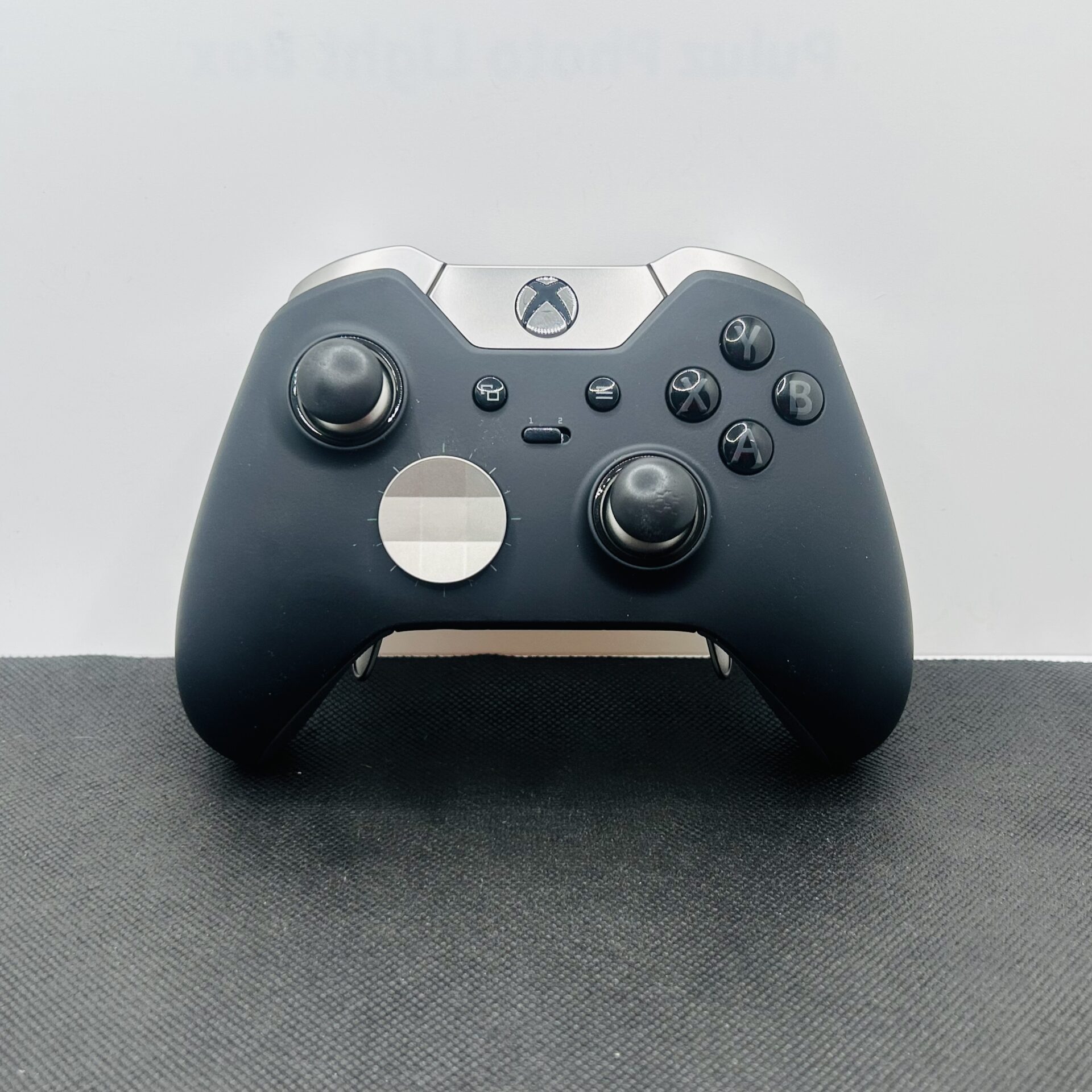 Microsoft Xbox Elite Series 1 Controller Black - (Grade B) - Image 3