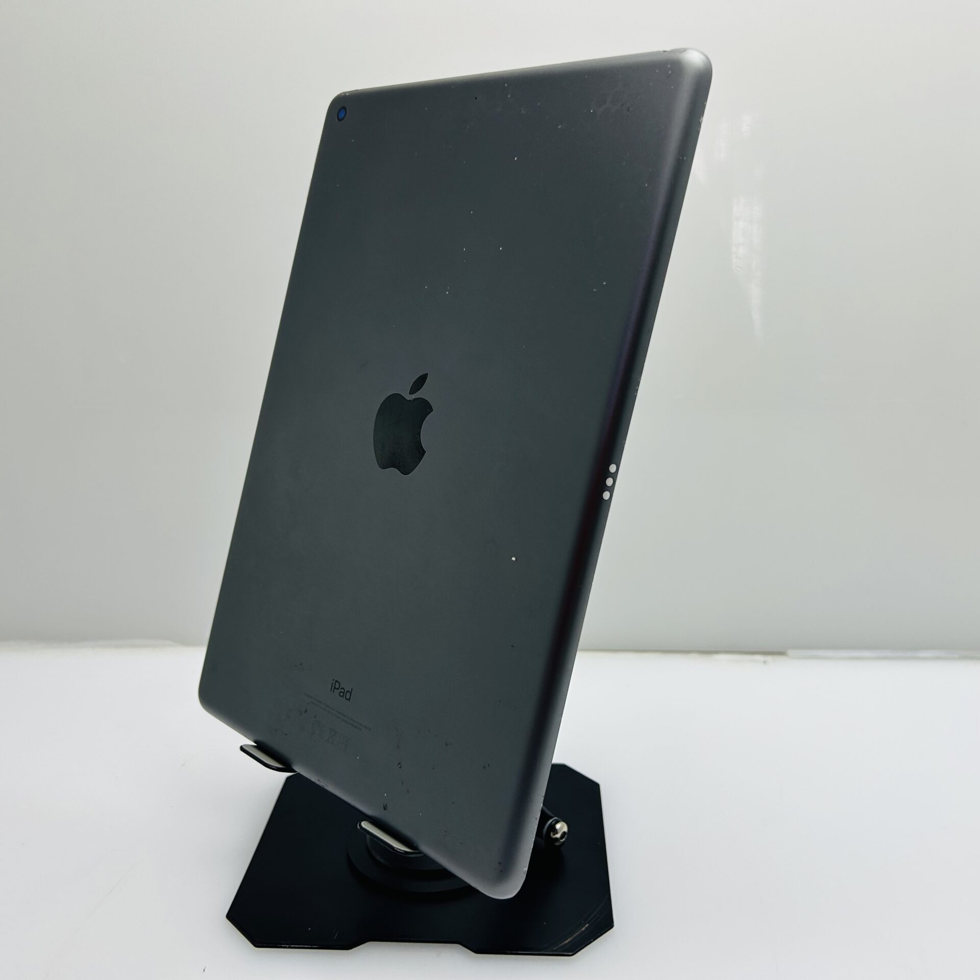 Apple iPad 10.2" 9th Gen (WiFi Only) 64GB - (Grade B) - Image 10