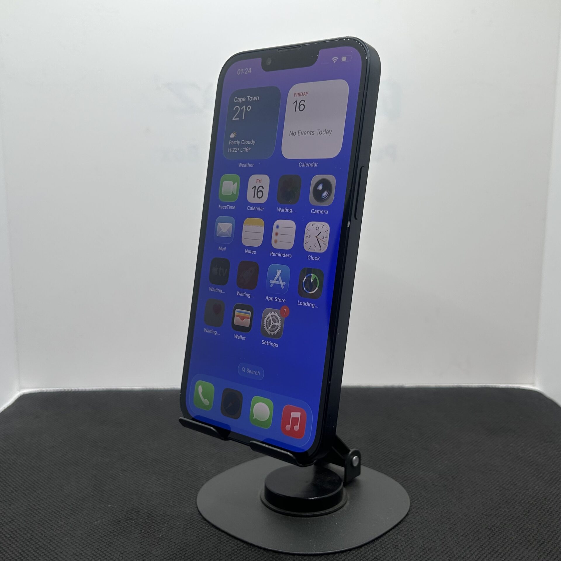 Apple iPhone 13 128GB Midnight - (Grade B) - Image 4