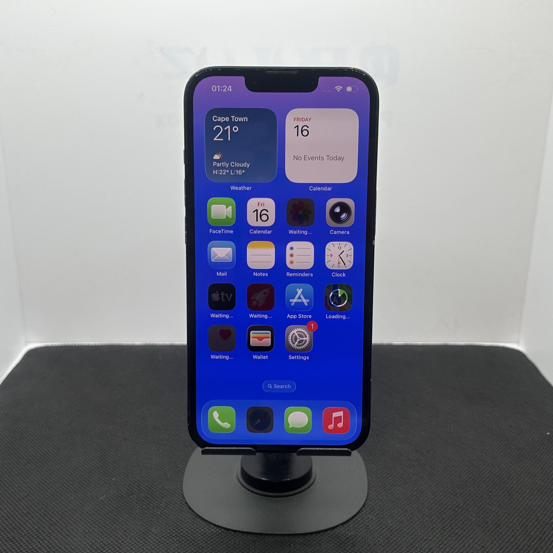 Apple iPhone 13 128GB Midnight - (Grade B) - Image 3