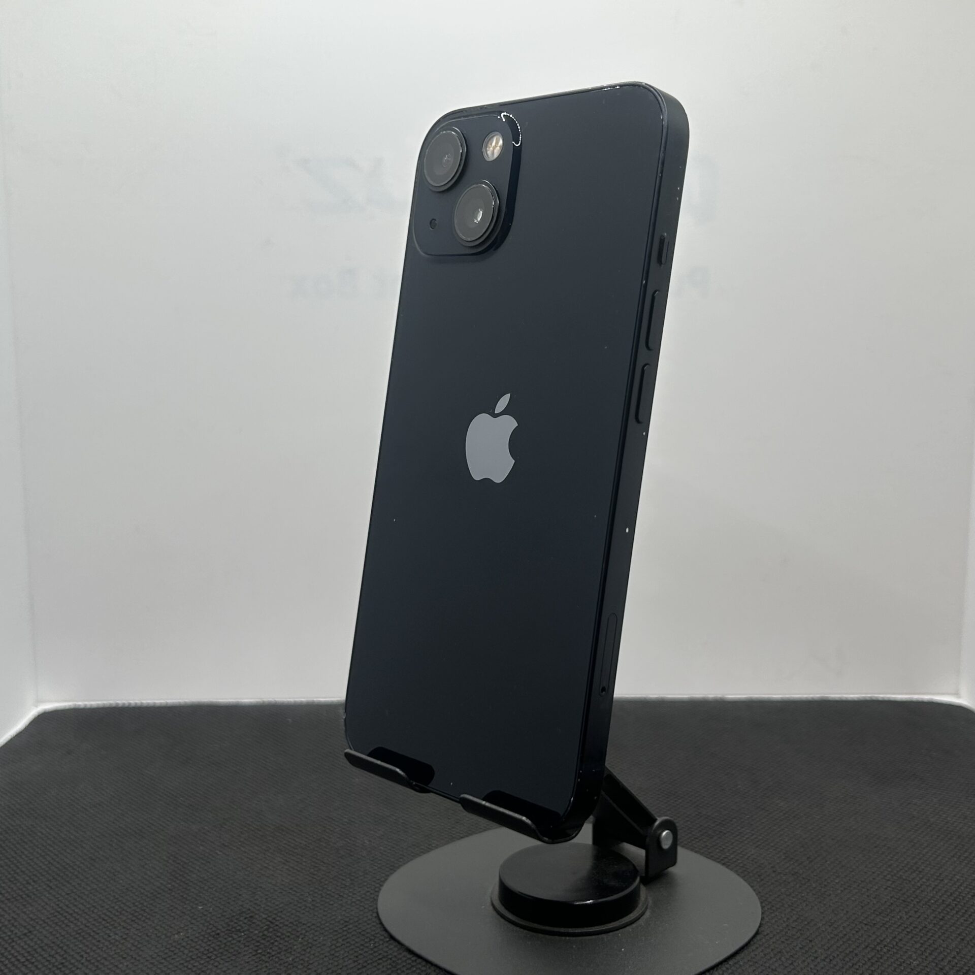 Apple iPhone 13 128GB Midnight - (Grade B) - Image 9