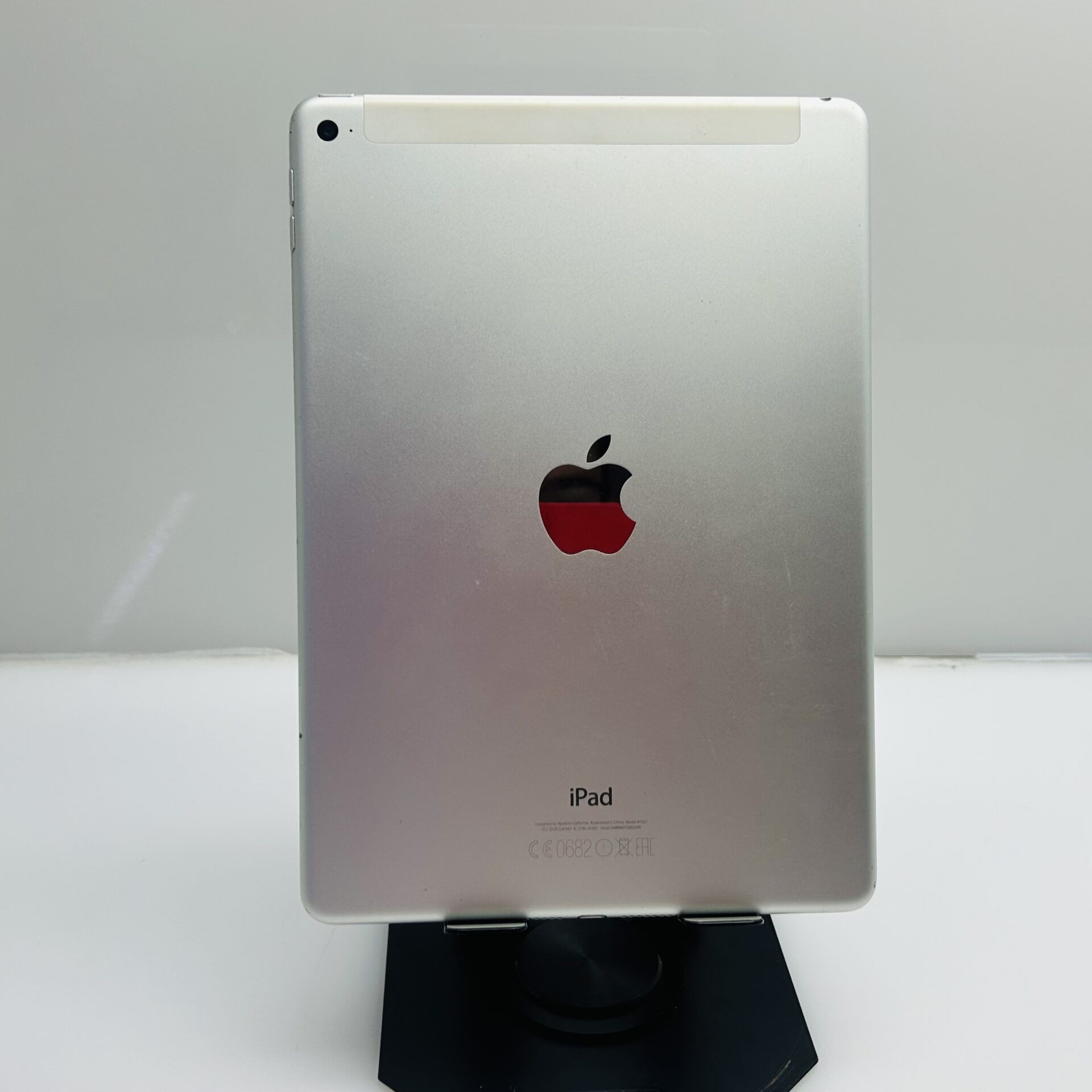 Apple iPad Air 2 (WiFi/Cellular) 16GB Silver - (Grade B) No Touch