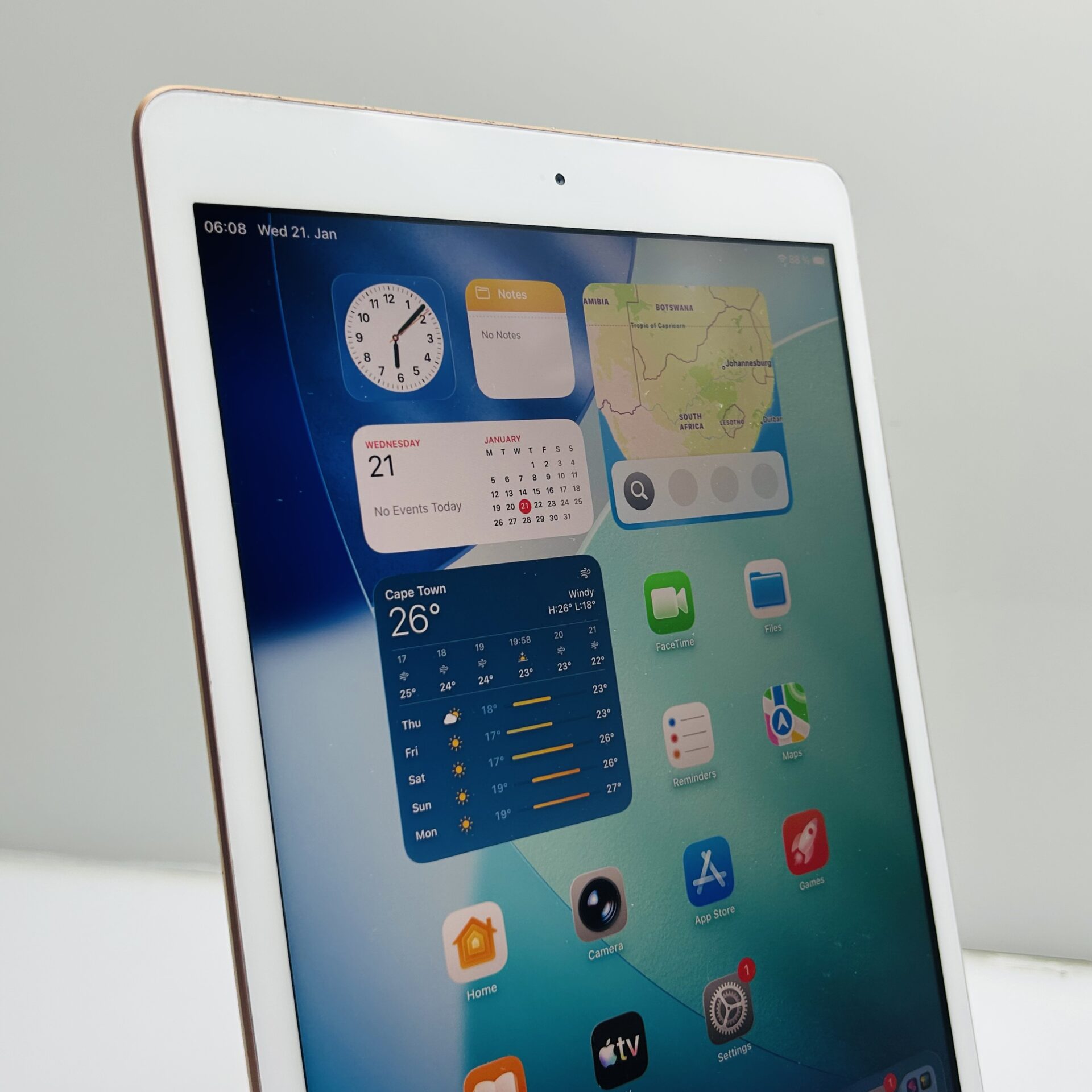 Apple iPad 10.2" 8th Gen 128GB (Wifi Only) - (Grade B) - Image 5