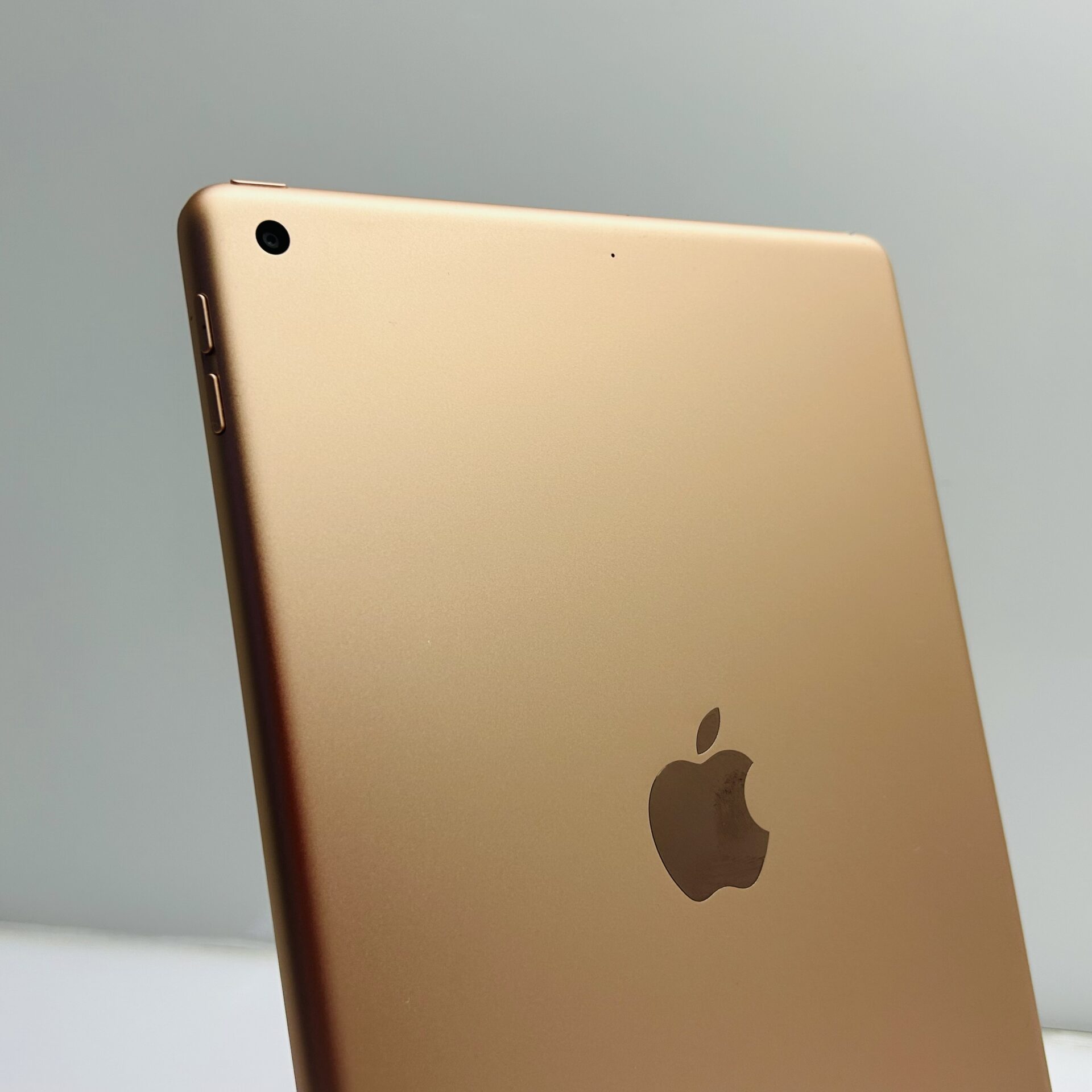 Apple iPad 10.2" 8th Gen 128GB (Wifi Only) - (Grade B) - Image 11