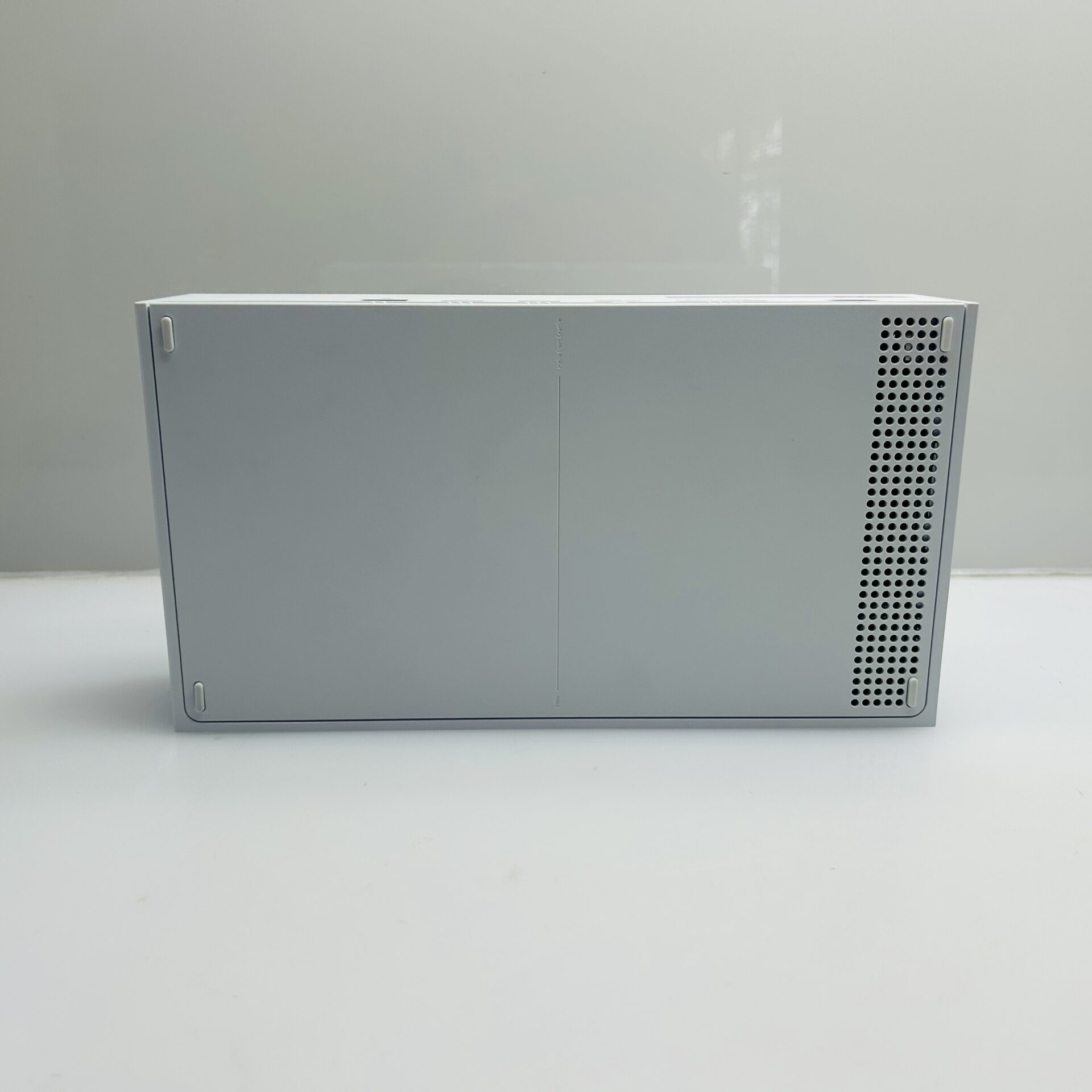 Xbox Series S 512GB White + 1 Controllers + 1 Power Cable + 1 HDMI Cable (Grade A) Mint Condition - Image 5