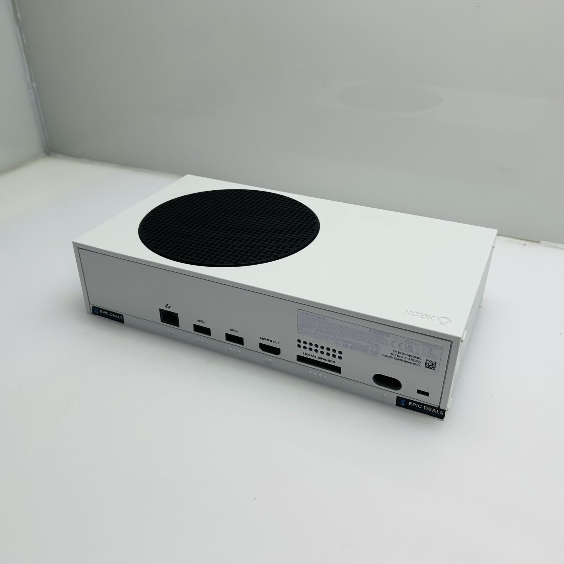 Xbox Series S 512GB White + 1 Controllers + 1 Power Cable + 1 HDMI Cable (Grade A) Mint Condition - Image 7