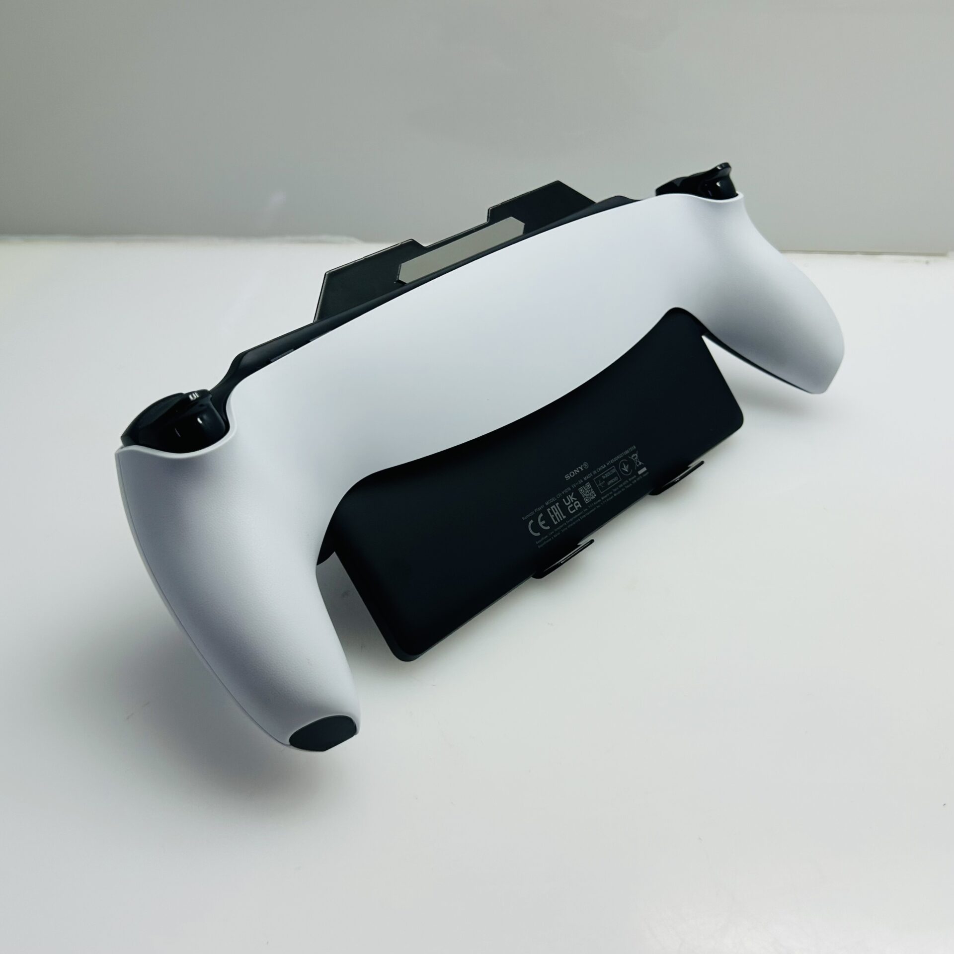 Sony PlayStation Portal White(Grade A) – (Requires Playstation 5 To Function) - Image 3