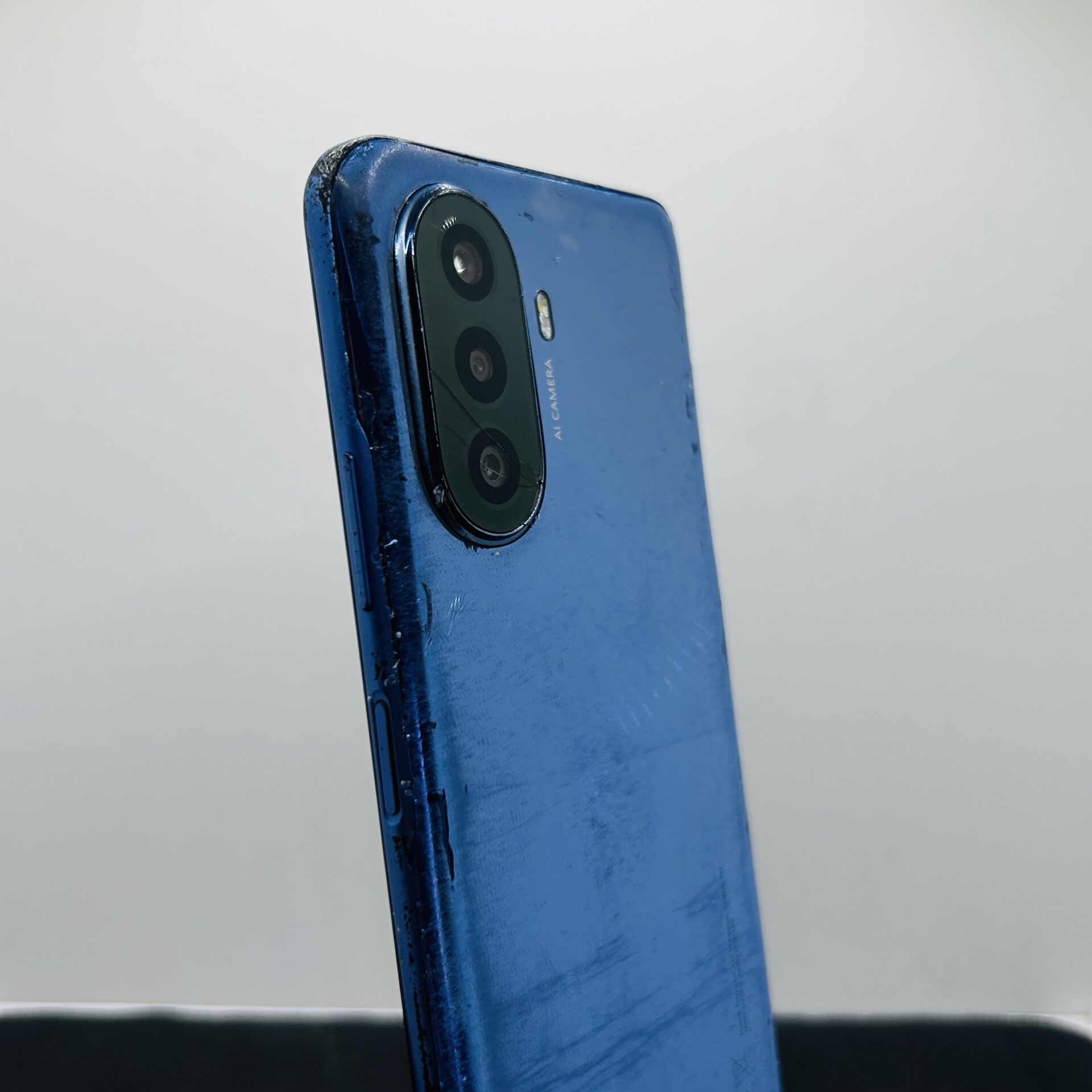 Huawei Nova Y70 Plus 128GB Crystal Blue - (Grade B) - Image 10