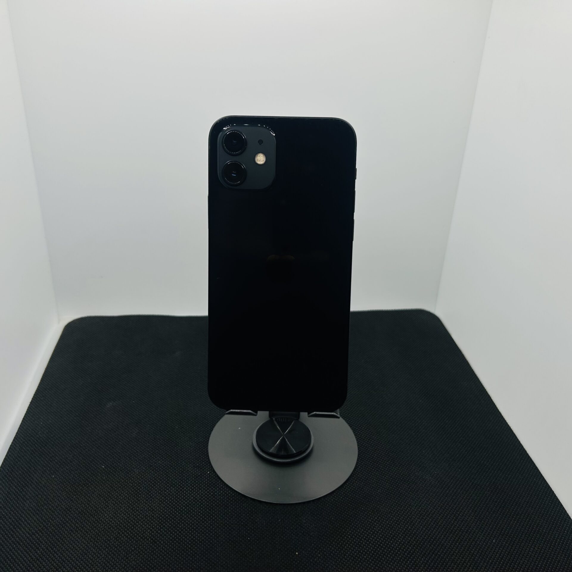 Apple iPhone 12 128GB Black – (Grade B) - Image 10