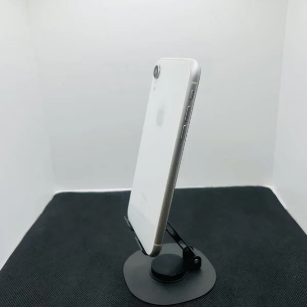 Apple iPhone XR 256GB White (Grade B) - Minor Bright Spots | Epic