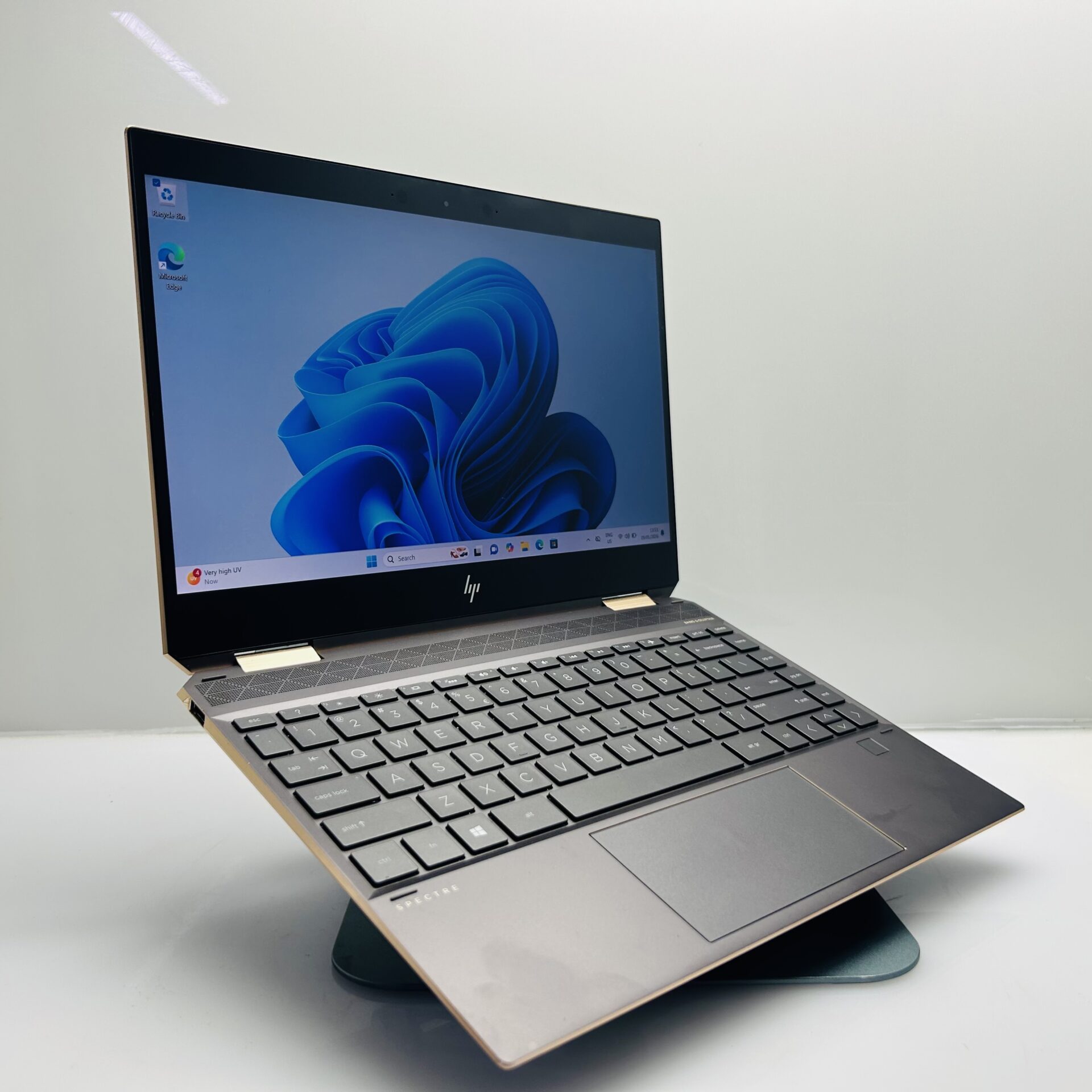 HP Spectre X360 13-ap0002n 