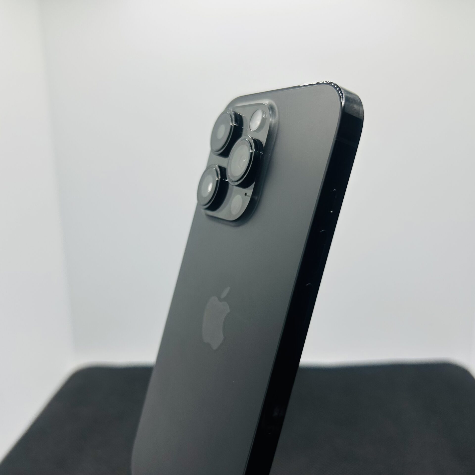Apple iPhone 14 Pro 128GB Space Black - (Grade B) | Epic Deals SA