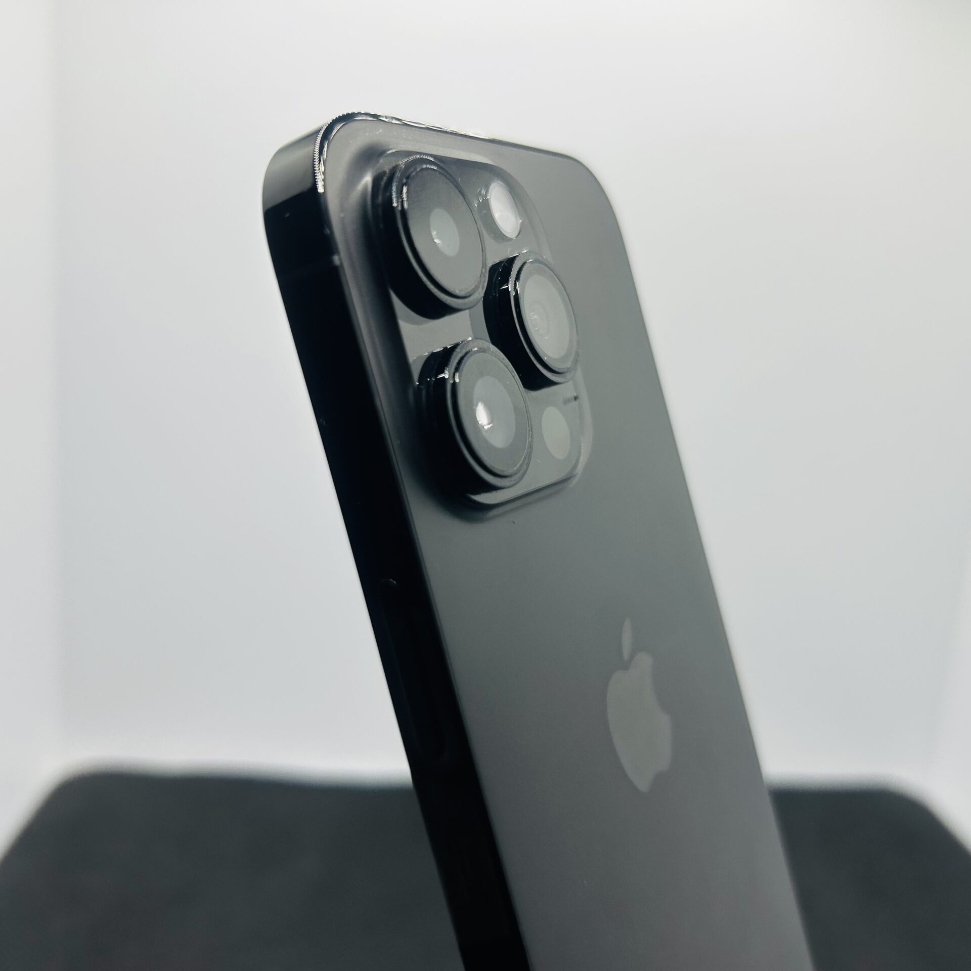 Apple iPhone 14 Pro 128GB Space Black - (Grade B) - Image 8