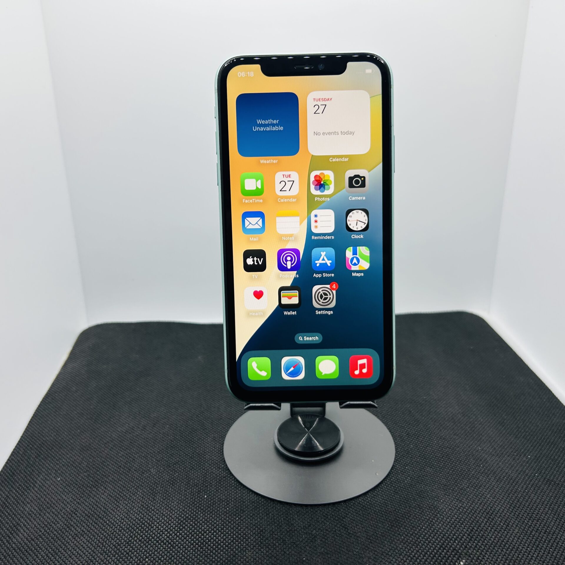 Apple iPhone 11 256GB Green (Grade B) - No Face ID - Image 2