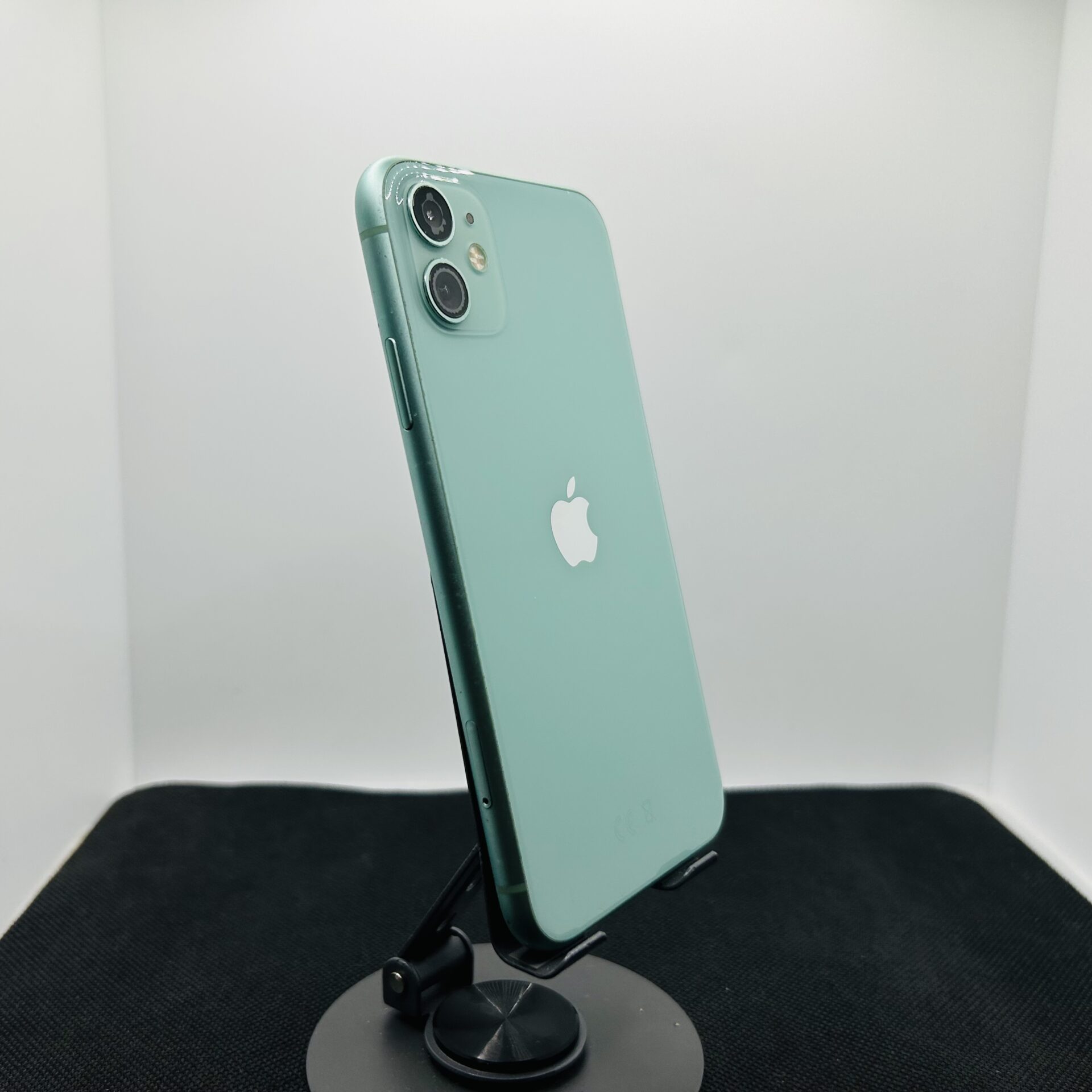 Apple iPhone 11 256GB Green (Grade B) - No Face ID - Image 5