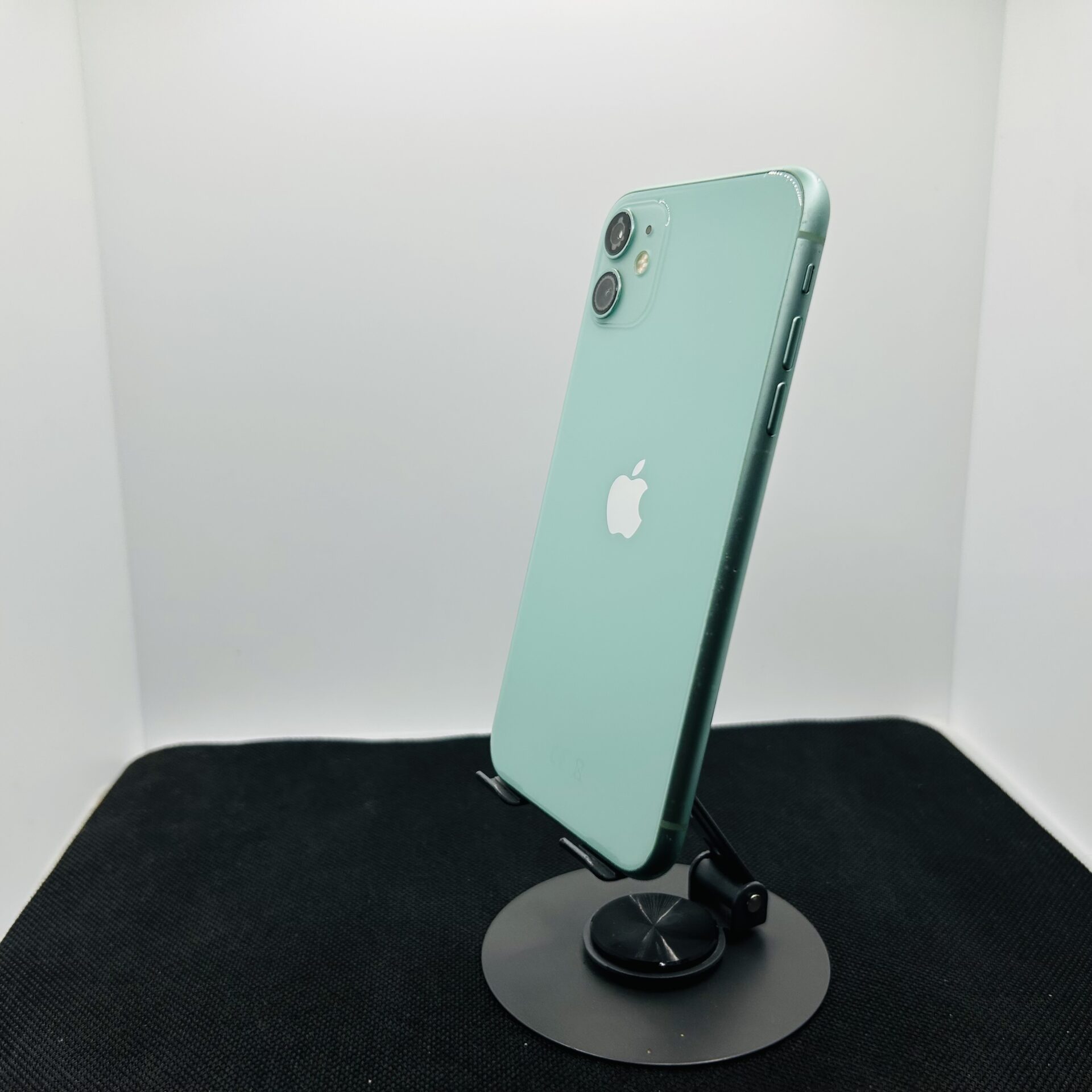 Apple iPhone 11 256GB Green (Grade B) - No Face ID - Image 7