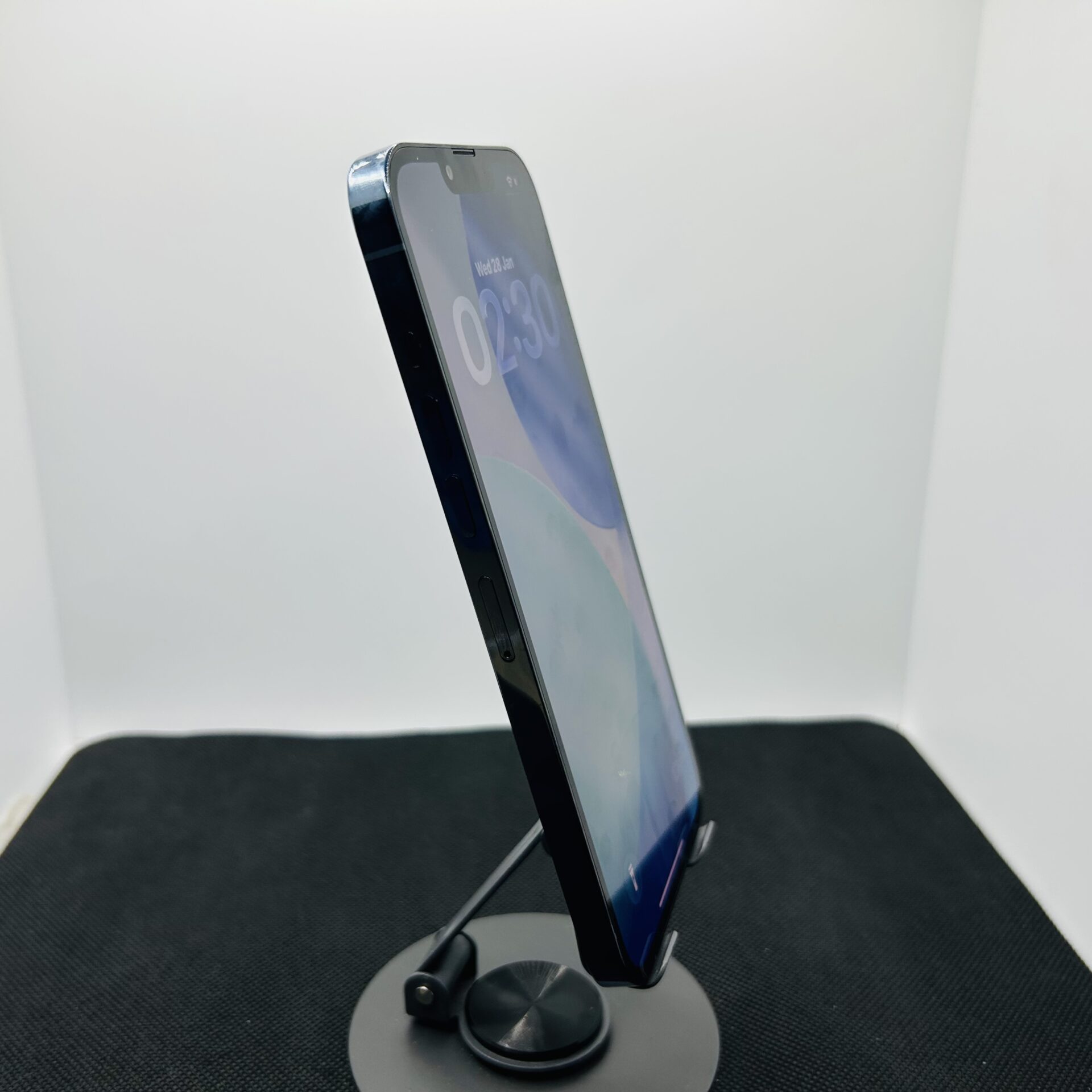 Apple iPhone 13 Pro Max 128GB Sierra Blue - (Grade B) - Image 3