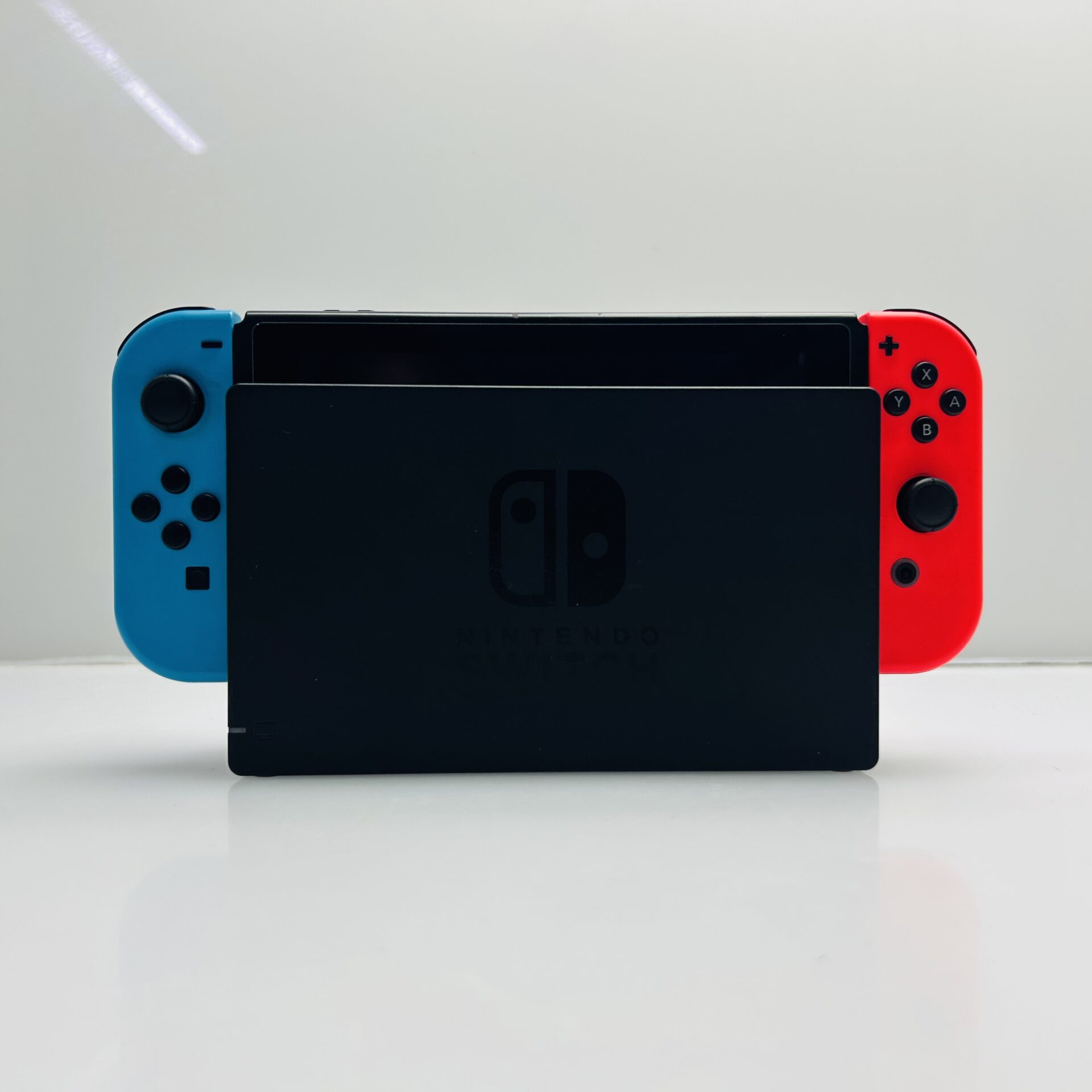 Nintendo Switch 32GB Black + Accessories (Grade B) - Image 8