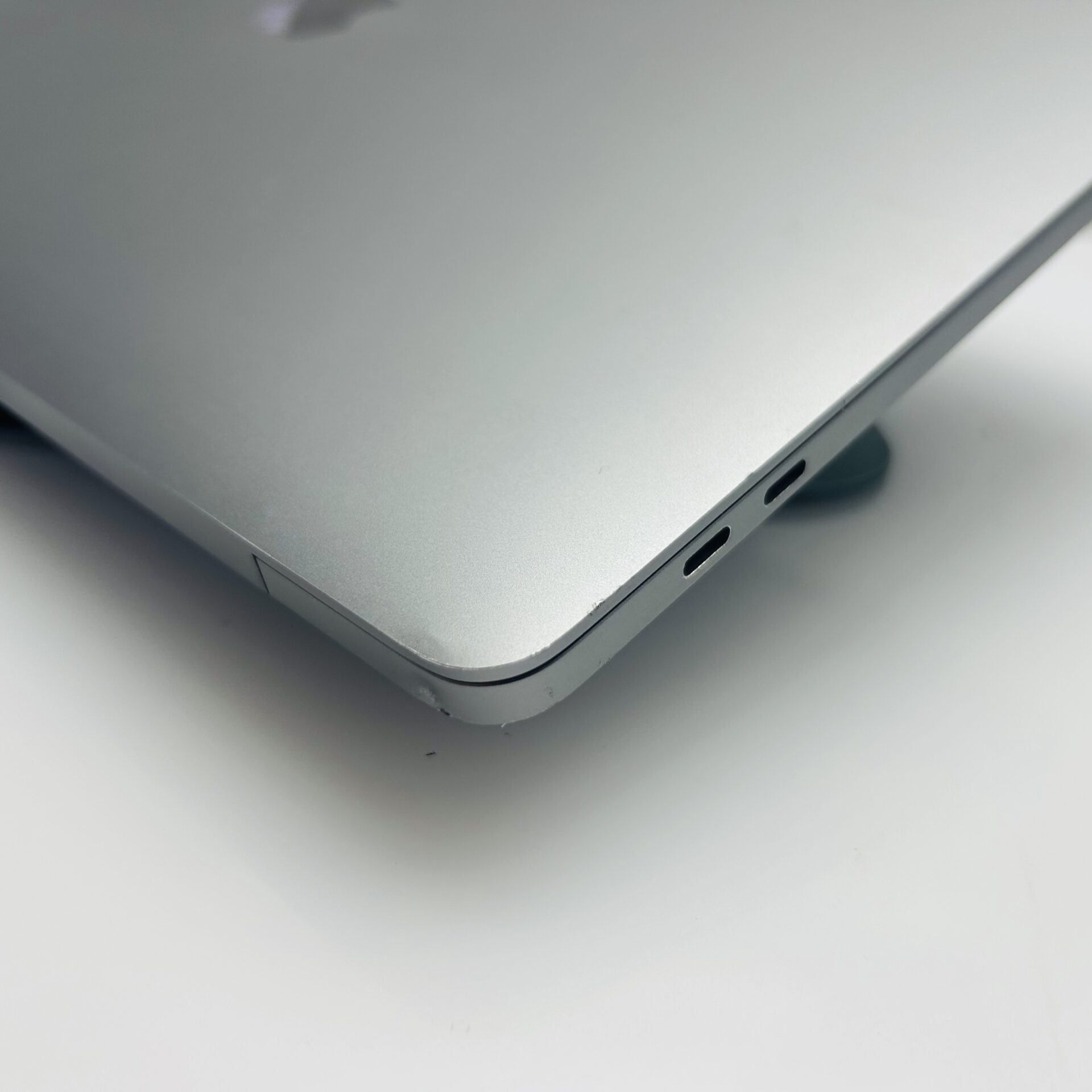 Apple Macbook Pro 16-inch “Core i9” 2.40GHz (TouchBar/2019) 32GB