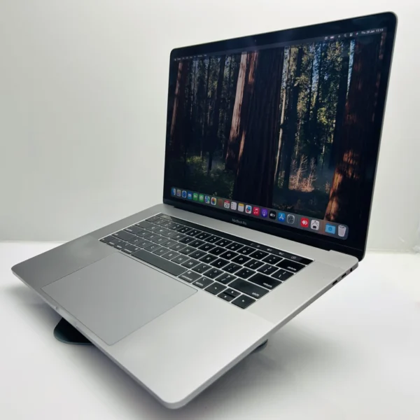 Apple Macbook Pro 15-inch “Core i9” 2.30GHz (TouchBar/2019) 16GB