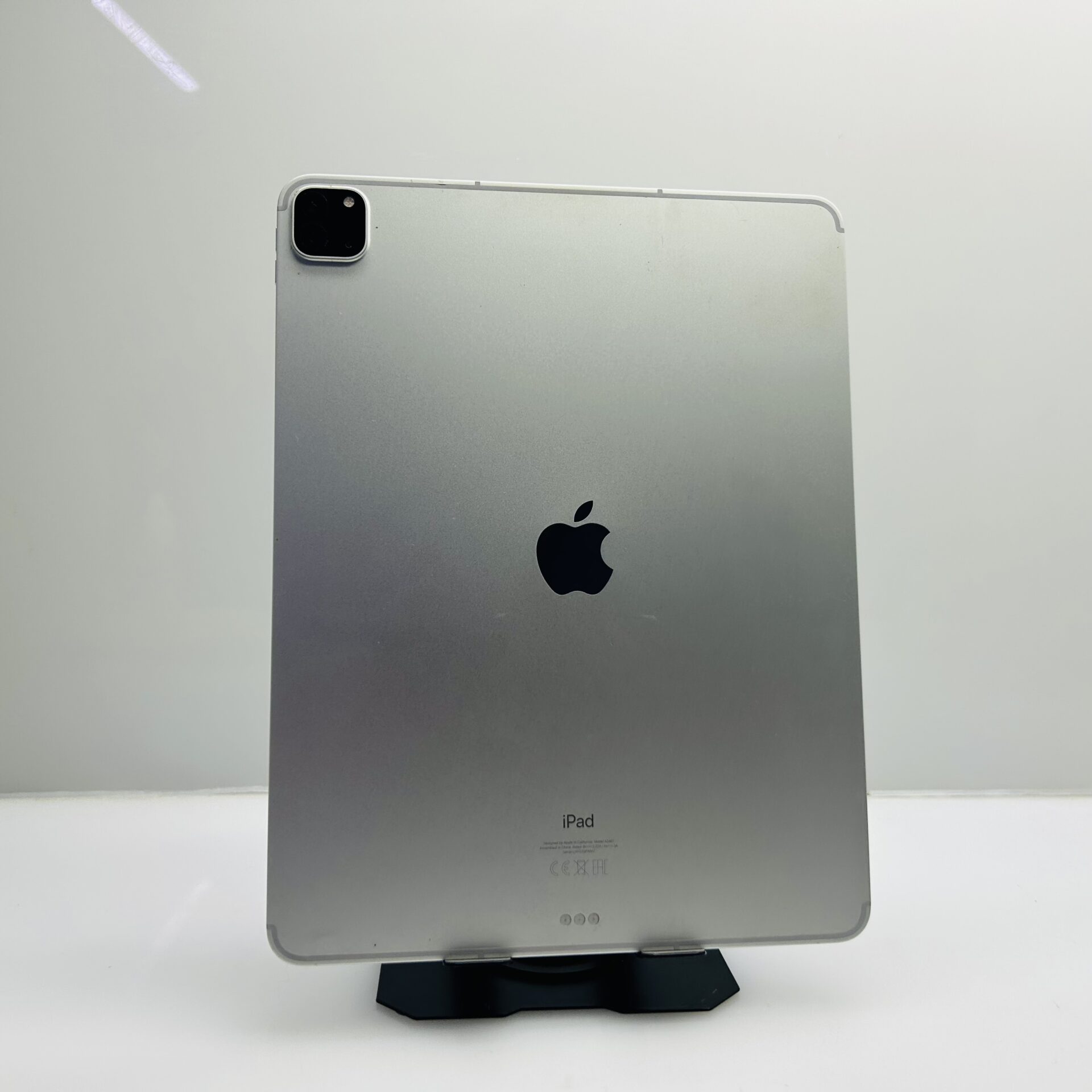 Apple iPad Pro 12.9″ 5th Gen (Wifi Only) 128GB Silver - (Grade B