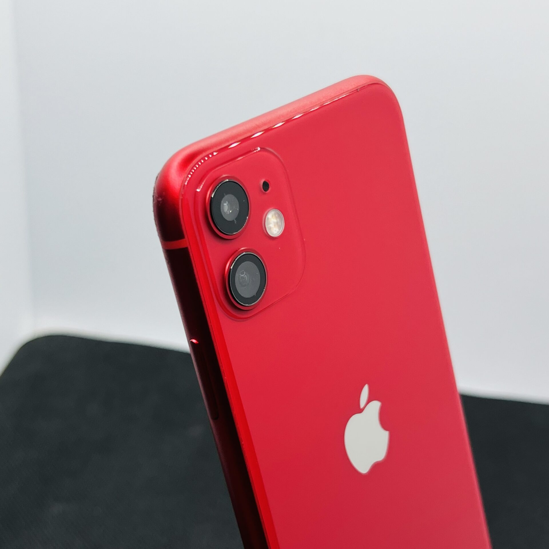 Apple iPhone 11 128GB Product Red (Grade B) – No Face ID | Epic