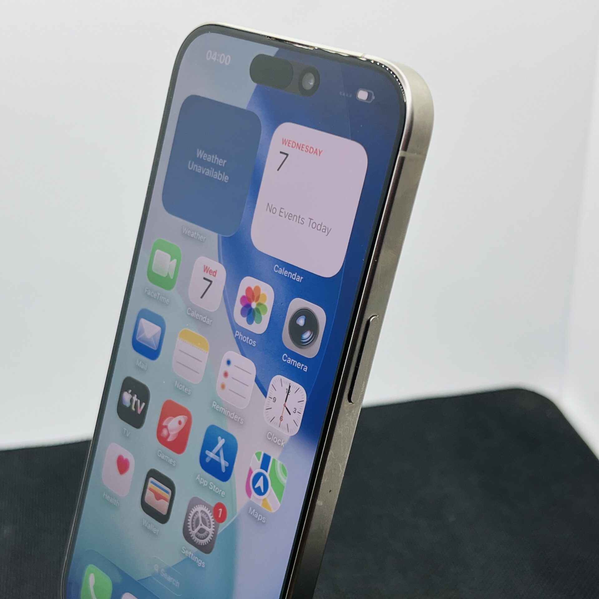Apple iPhone 15 Pro 1TB Natural Titanium – (Grade B) | Epic Deals SA