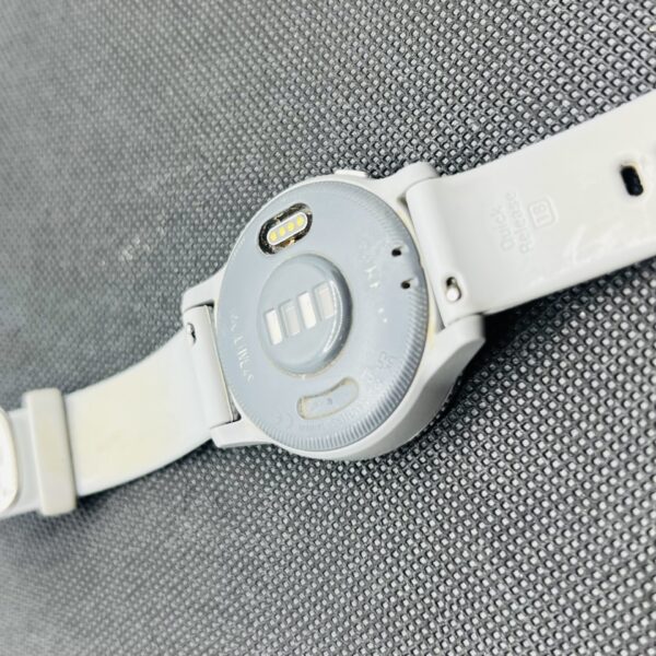 SALE: Garmin Vivoactive 4s Grey – (Condition: Good) - Image 9