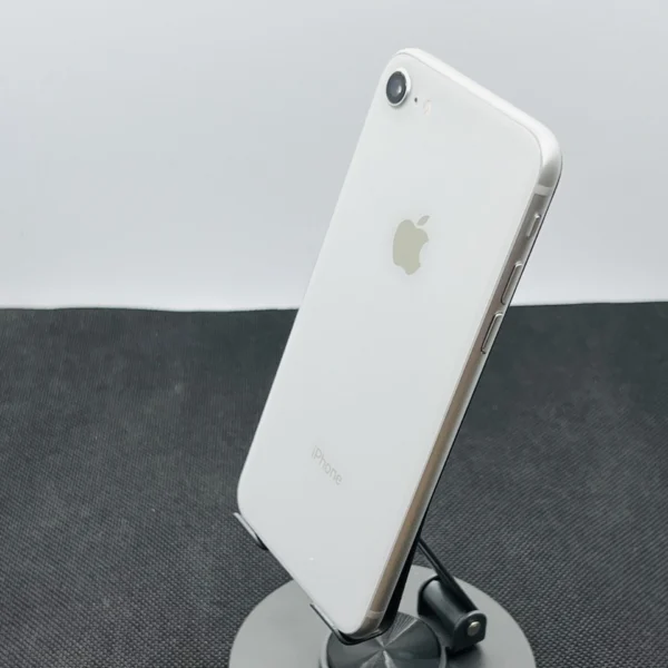 Apple iPhone 8 64GB Silver (Grade B) - Minor Bright Spots | Epic