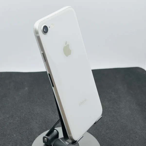 Apple iPhone 8 64GB Silver (Grade B) - Minor Bright Spots | Epic
