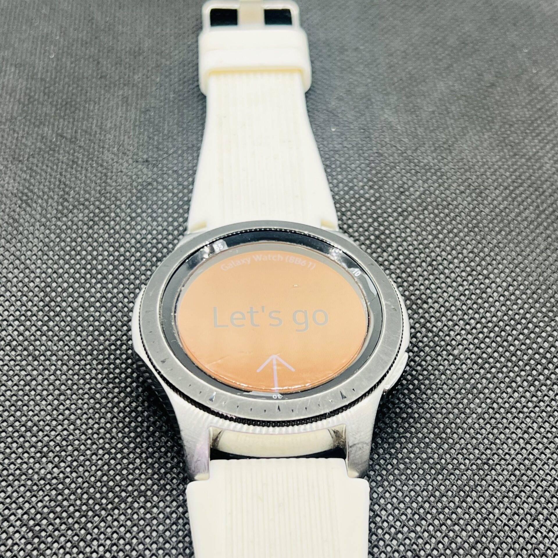 Galaxy Watch (SM-R800) 46mm Silver (Grade B) - With White Straps - Image 2