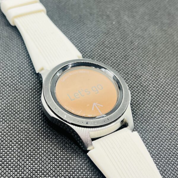 Galaxy Watch (SM-R800) 46mm Silver (Grade B) - With White Straps - Image 5