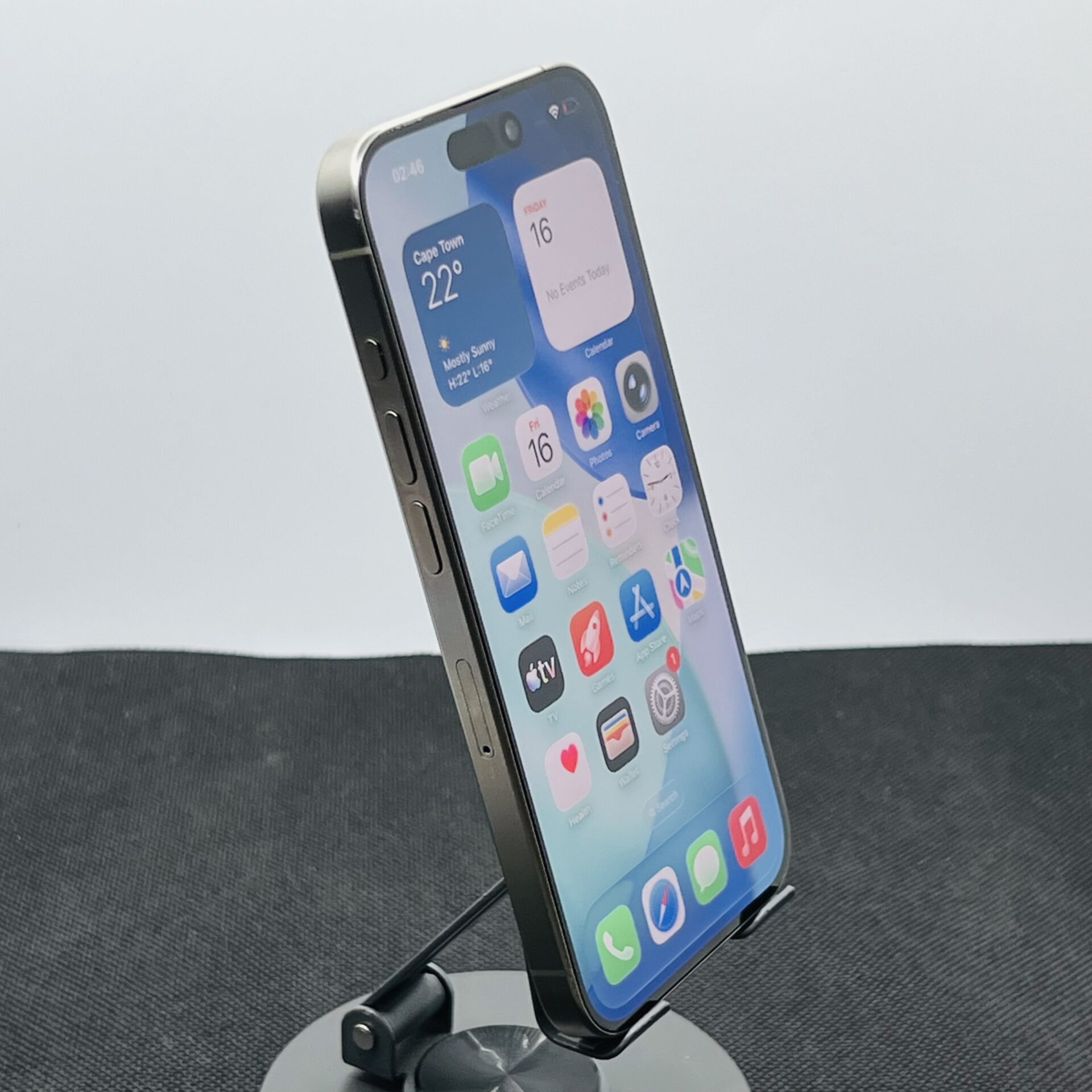 Apple iPhone 15 Pro 256GB Natural Titanium – (Grade B) - Image 2