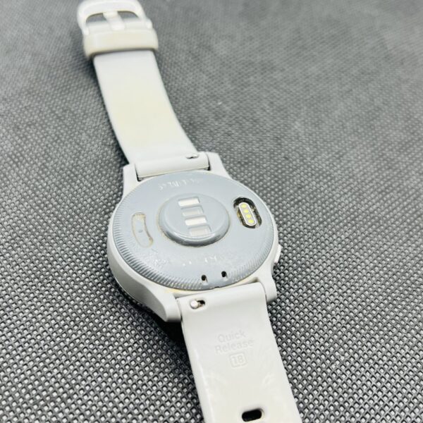 SALE: Garmin Vivoactive 4s Grey – (Condition: Good) - Image 8