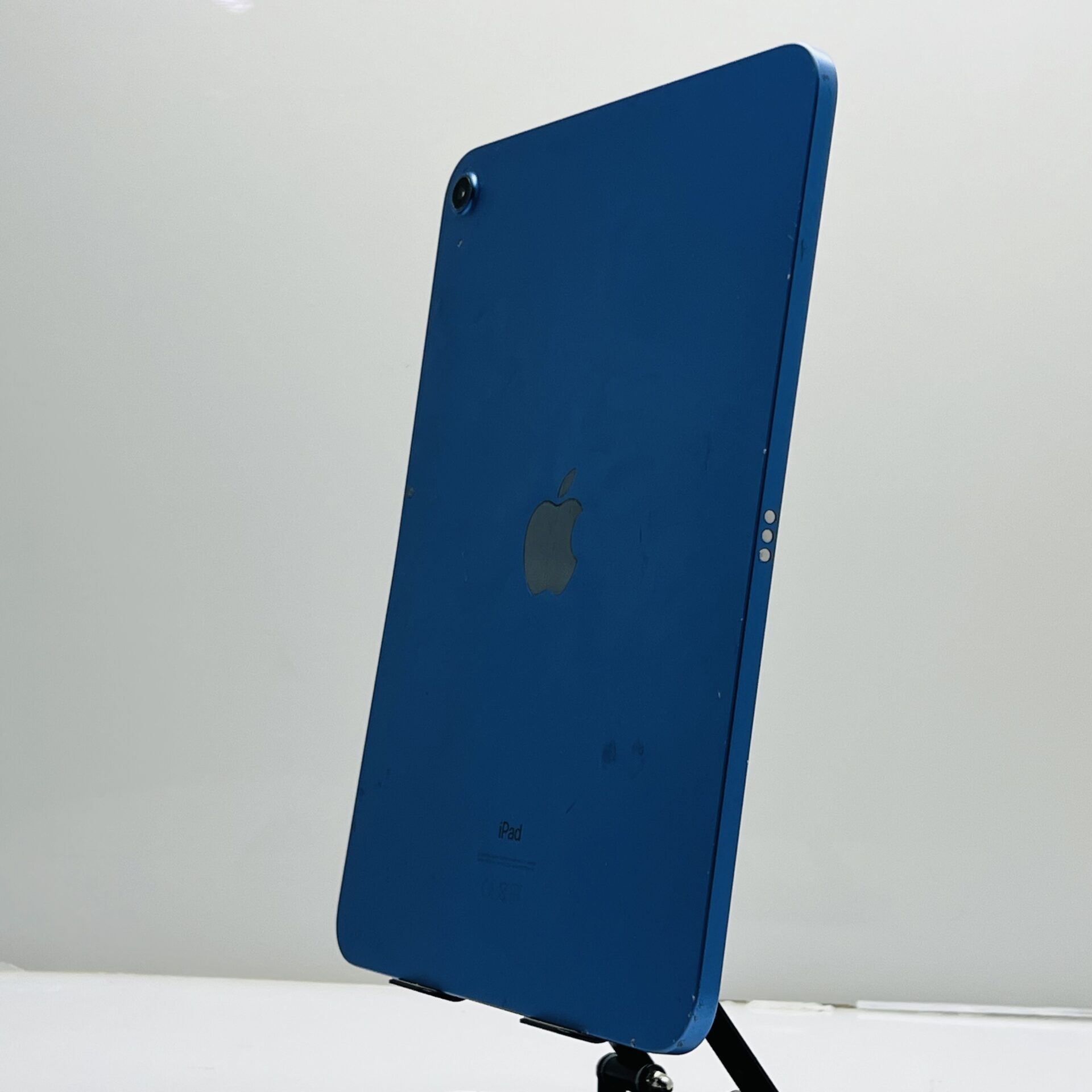 Apple iPad 10.9″ 10th Gen (Wifi Only) 64GB Blue (Grade B) - No