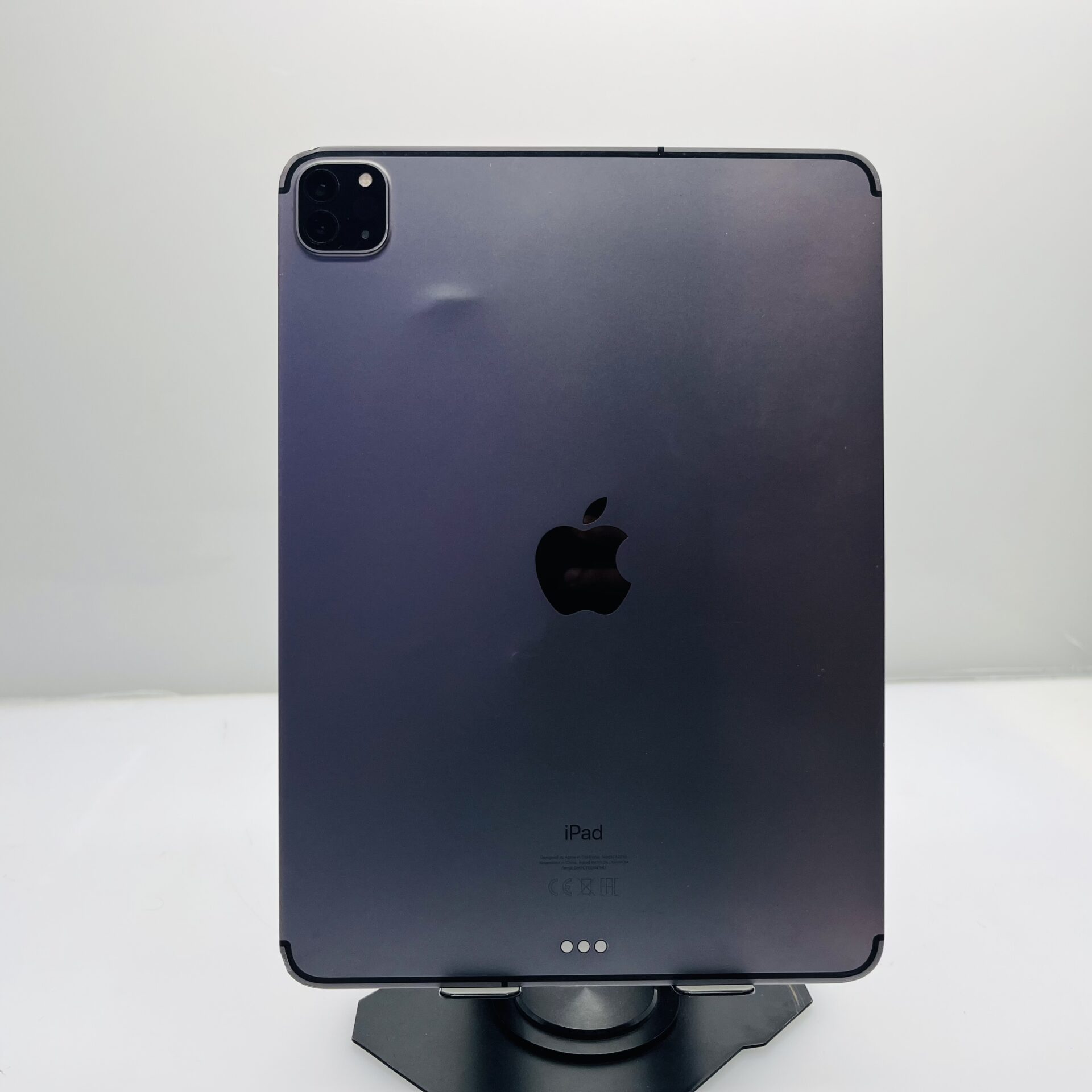 Apple iPad Pro 11″ 2nd Gen (WiFi/Cellular) 256GB Space Gray (Grade