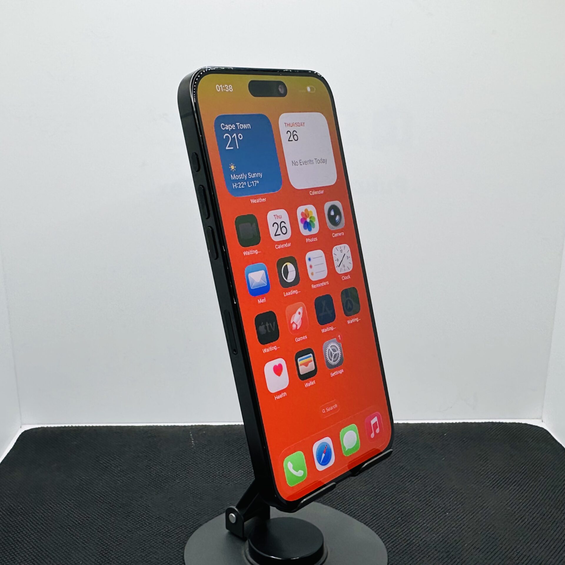 Apple iPhone 15 Pro Max 256GB Black Titanium - (Grade B) - Image 4