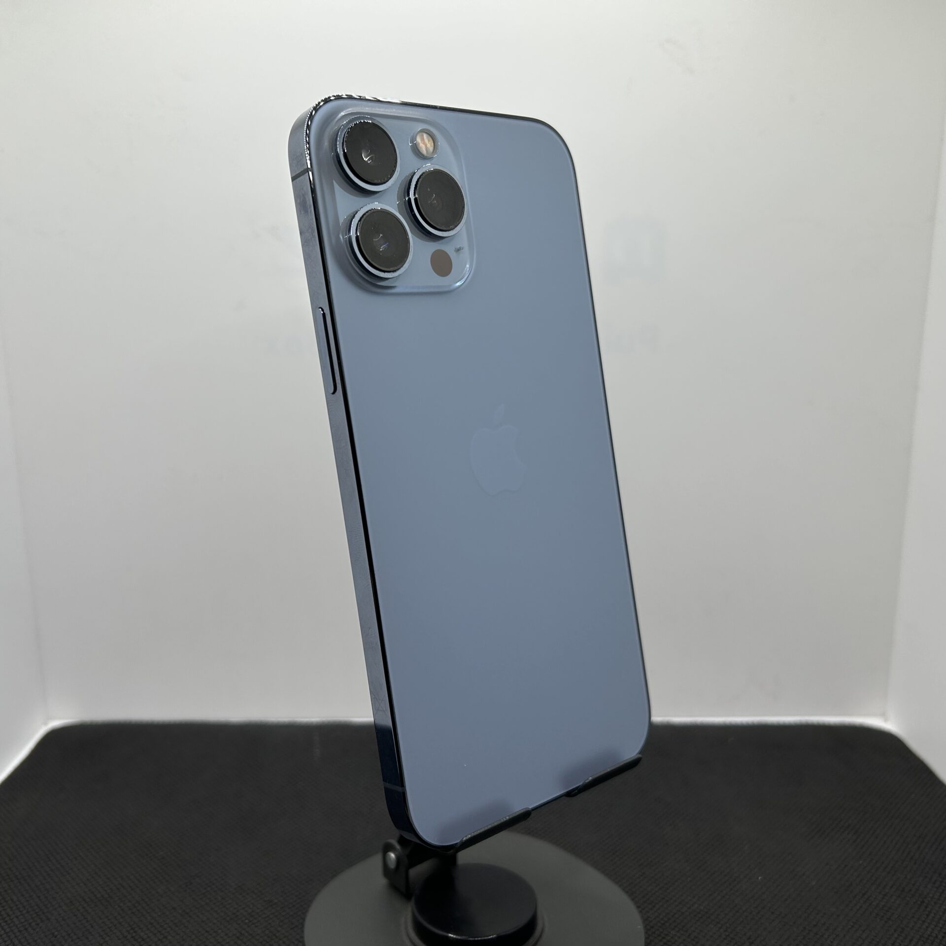 Apple iPhone 13 Pro Max 512GB Sierra Blue - (Grade B - Image 8