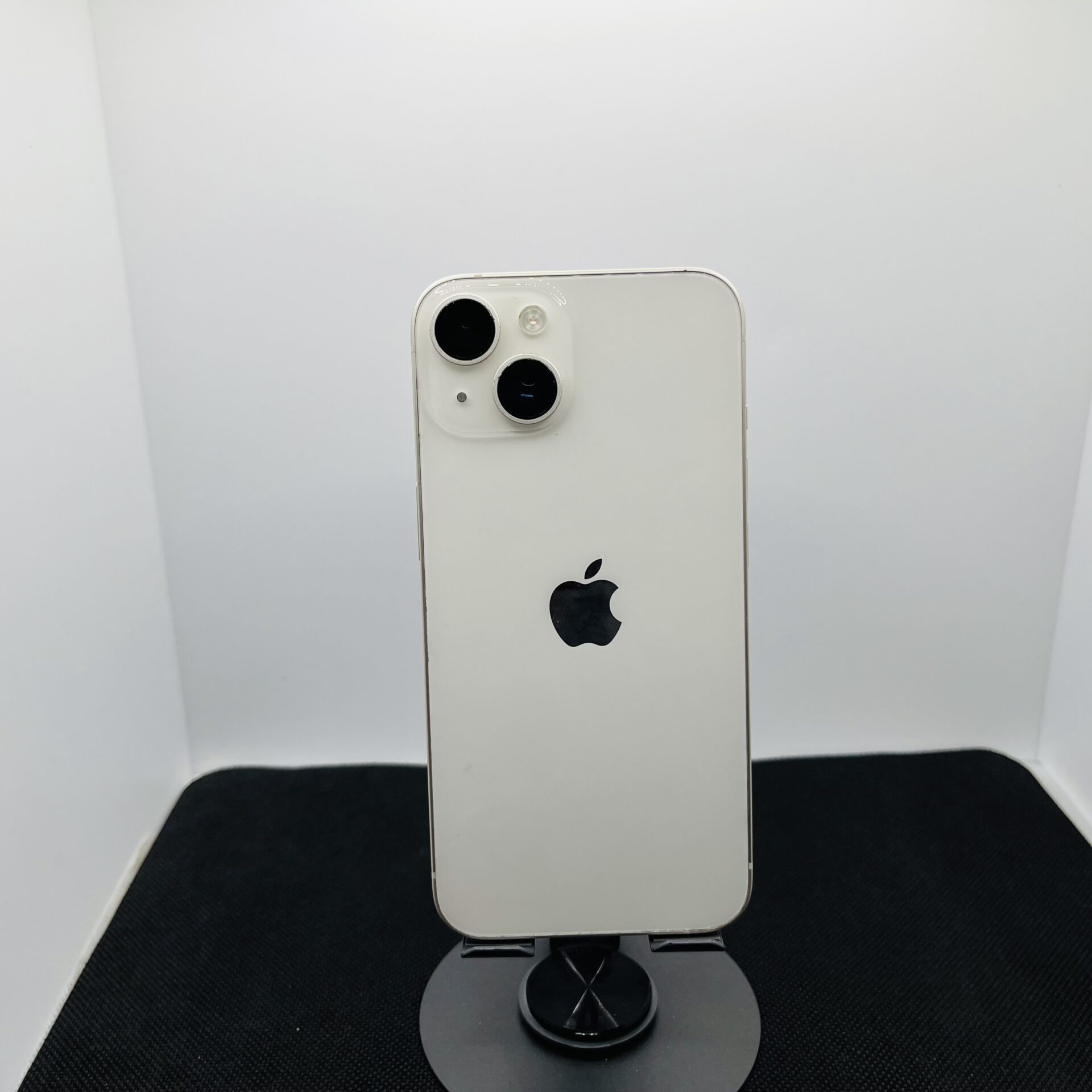 Apple iPhone 14 128GB Starlight – (Grade B) - Image 6