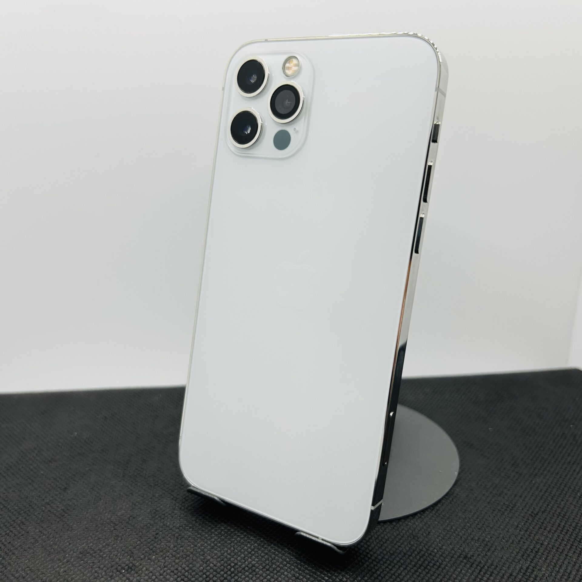 Apple iPhone 12 Pro 256GB Silver (Grade B) | Epic Deals SA