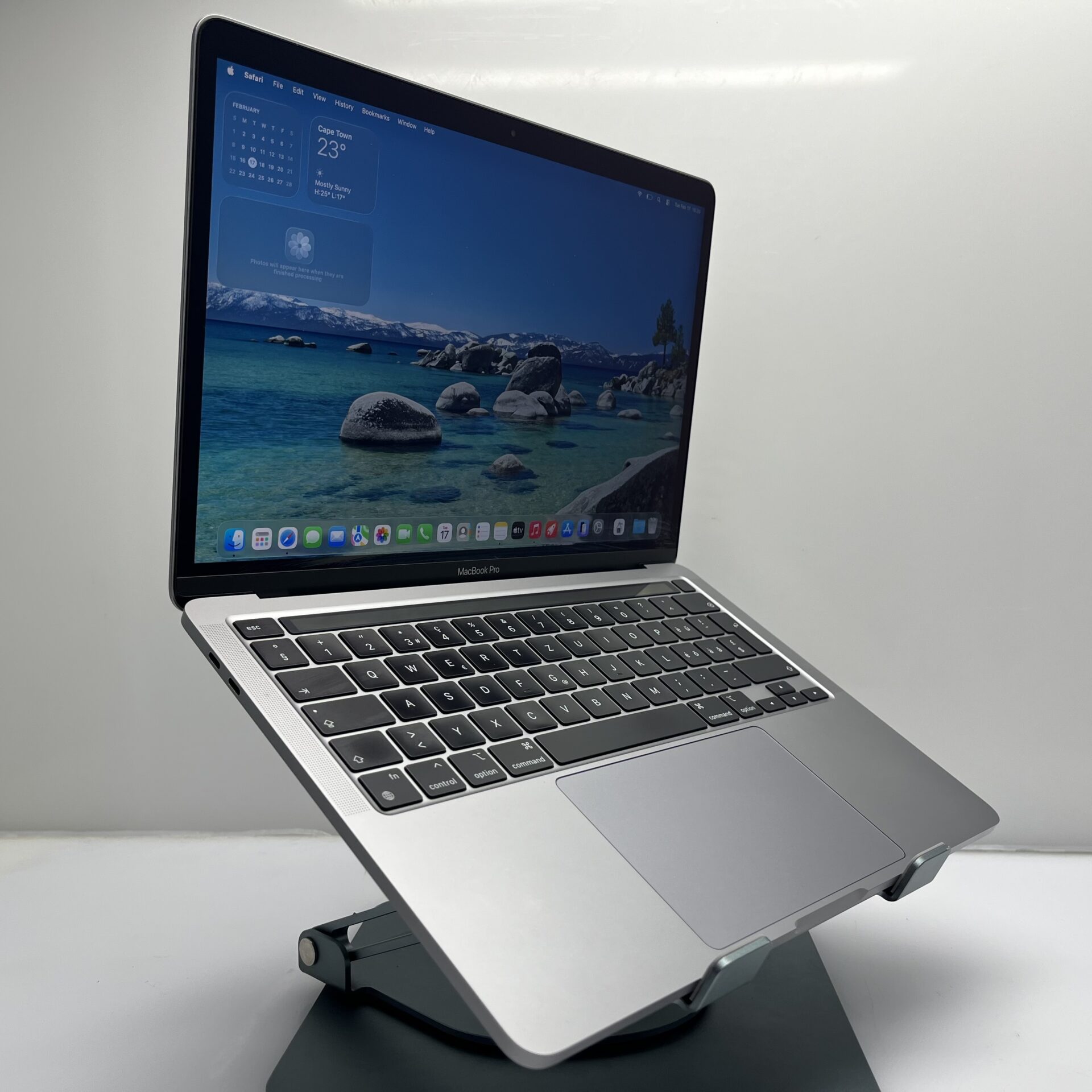 Apple MacBook Pro13inch,M1,2020 スペースグレイ Apple MacBook Pro “M1” 13-Inch 8 CPU/ 8 GPU (2020) 8GB RAM 512GB
