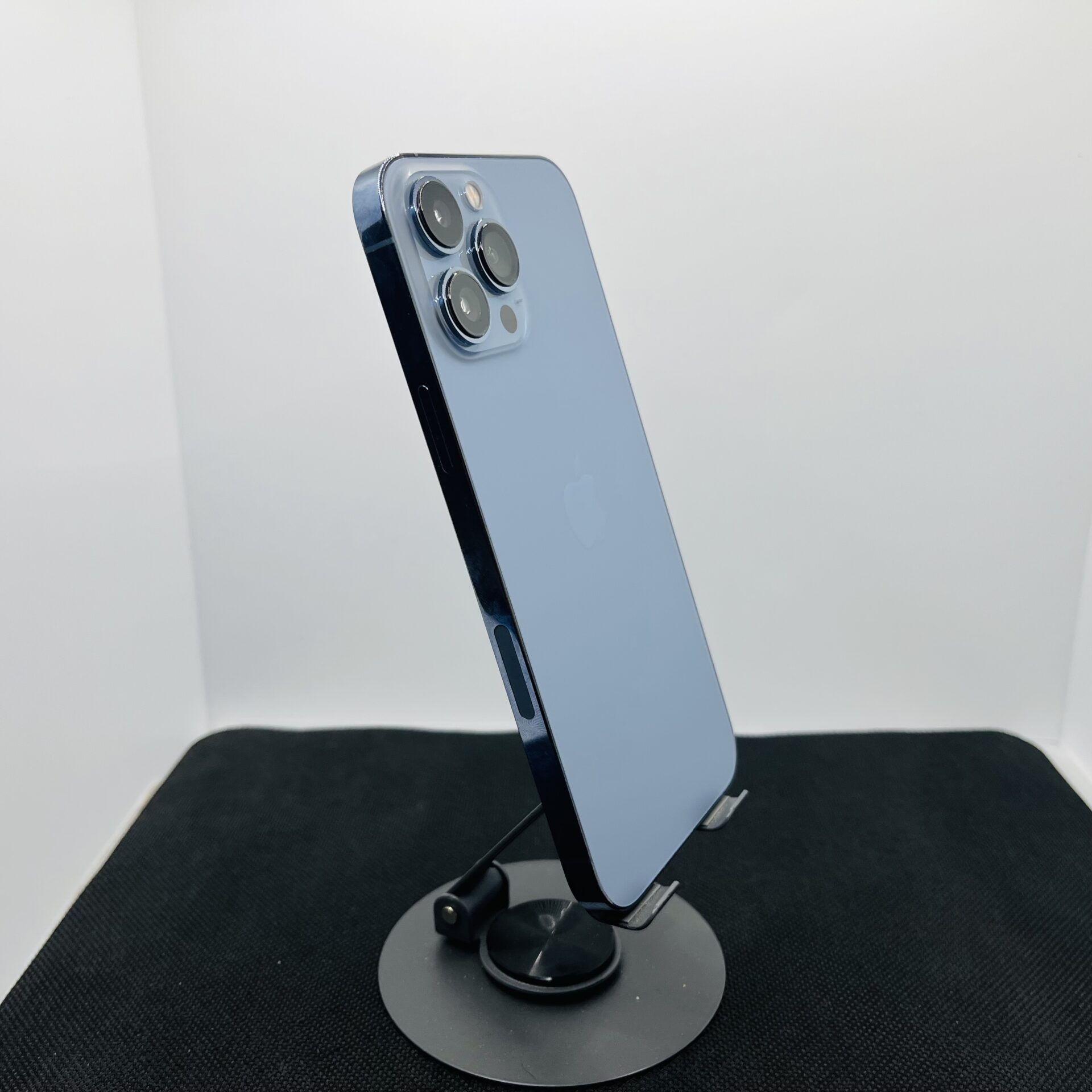 Apple iPhone 13 Pro Max 128GB Sierra Blue - (Grade B) - Image 5