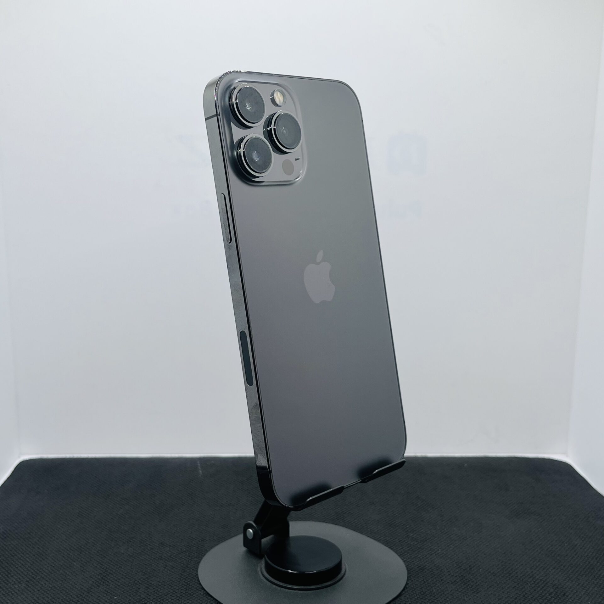 Apple iPhone 15 Pro 128GB Black - (Grade B) - Image 8