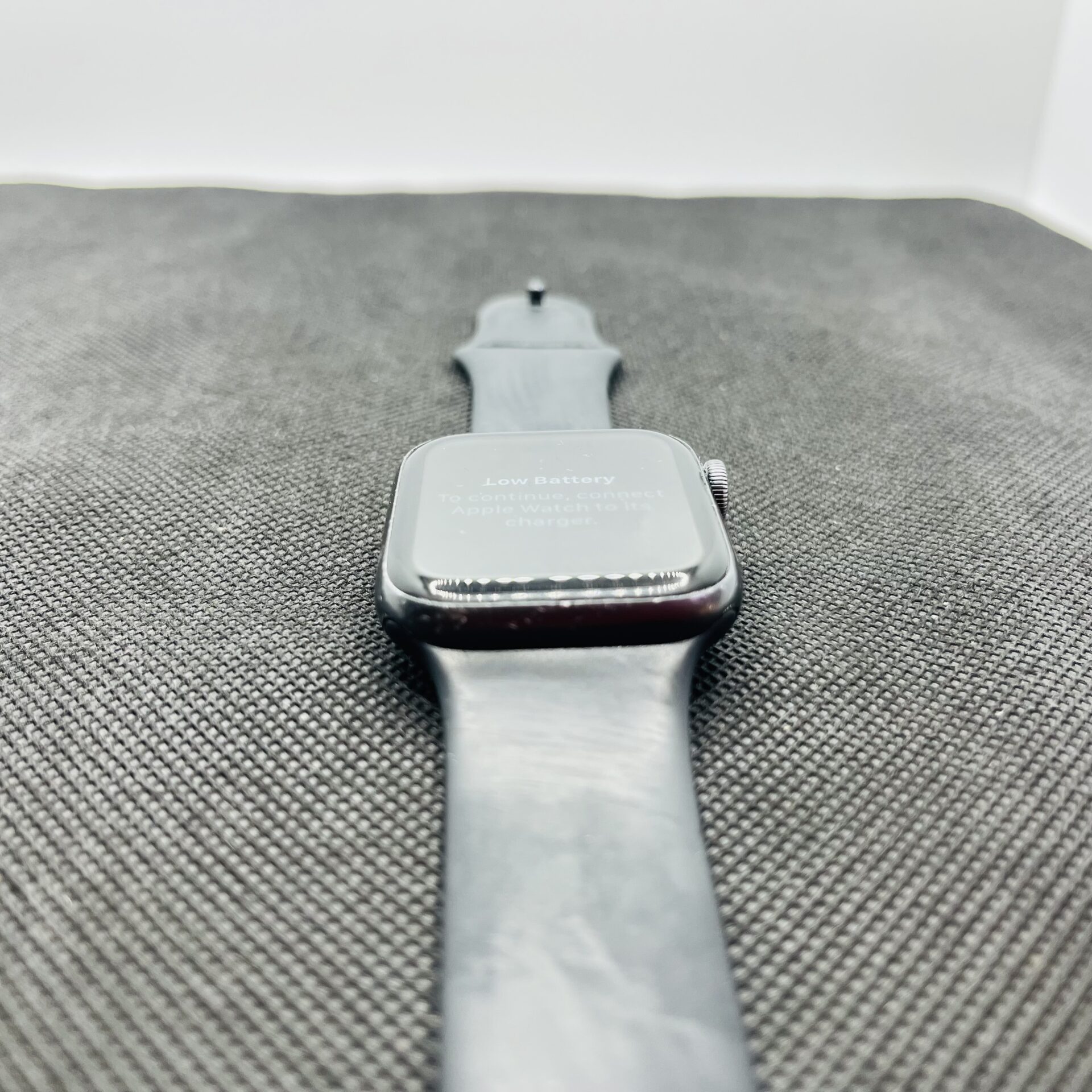 Apple Watch Series 6 44mm GPS Only Space Gray - (Grade B) | Epic