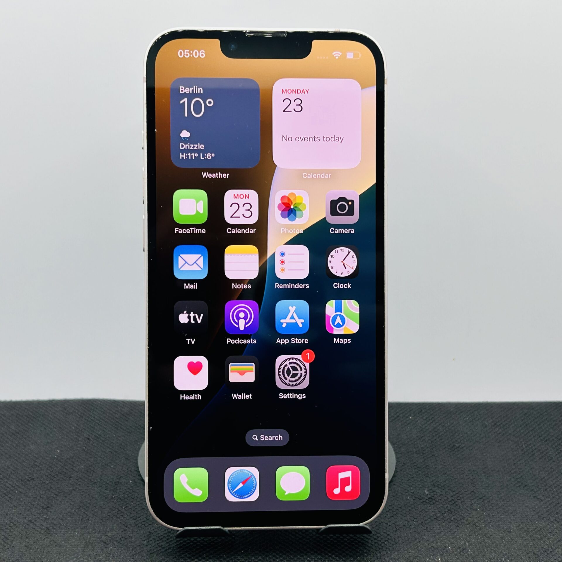 Apple iPhone 13 128GB Pink (Grade B) - Image 3