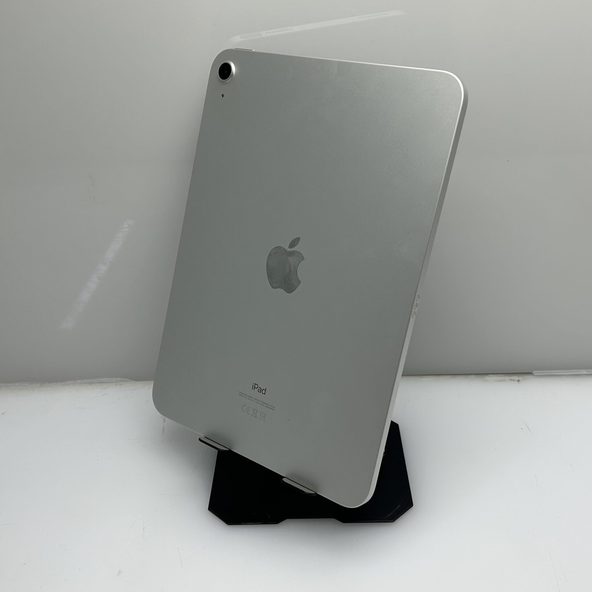 Apple iPad 10.9″ 10th Gen (Wifi Only) 64GB Silver (Grade B) | Epic